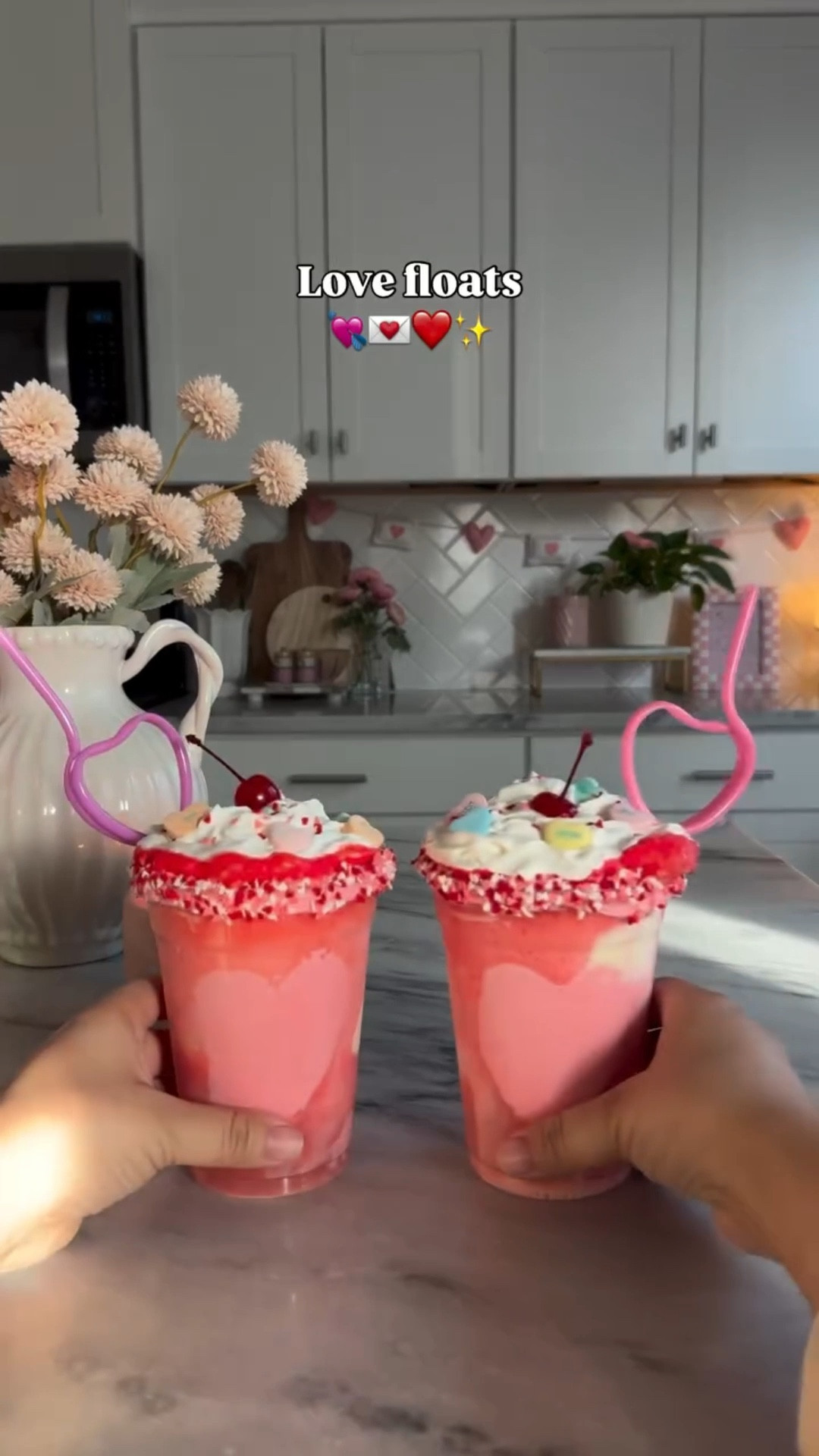 Love floats 💘

Fun drinks for a Galentine’s party💕 

What you need:
Strawberry soda
Vanilla ice cream
Whipped cream
Pink frosting + sprinkles
Conversation hearts

Comment “DRINK” and I’ll send you a 🔗💕

#lovefloat #galentinesparty #valentines