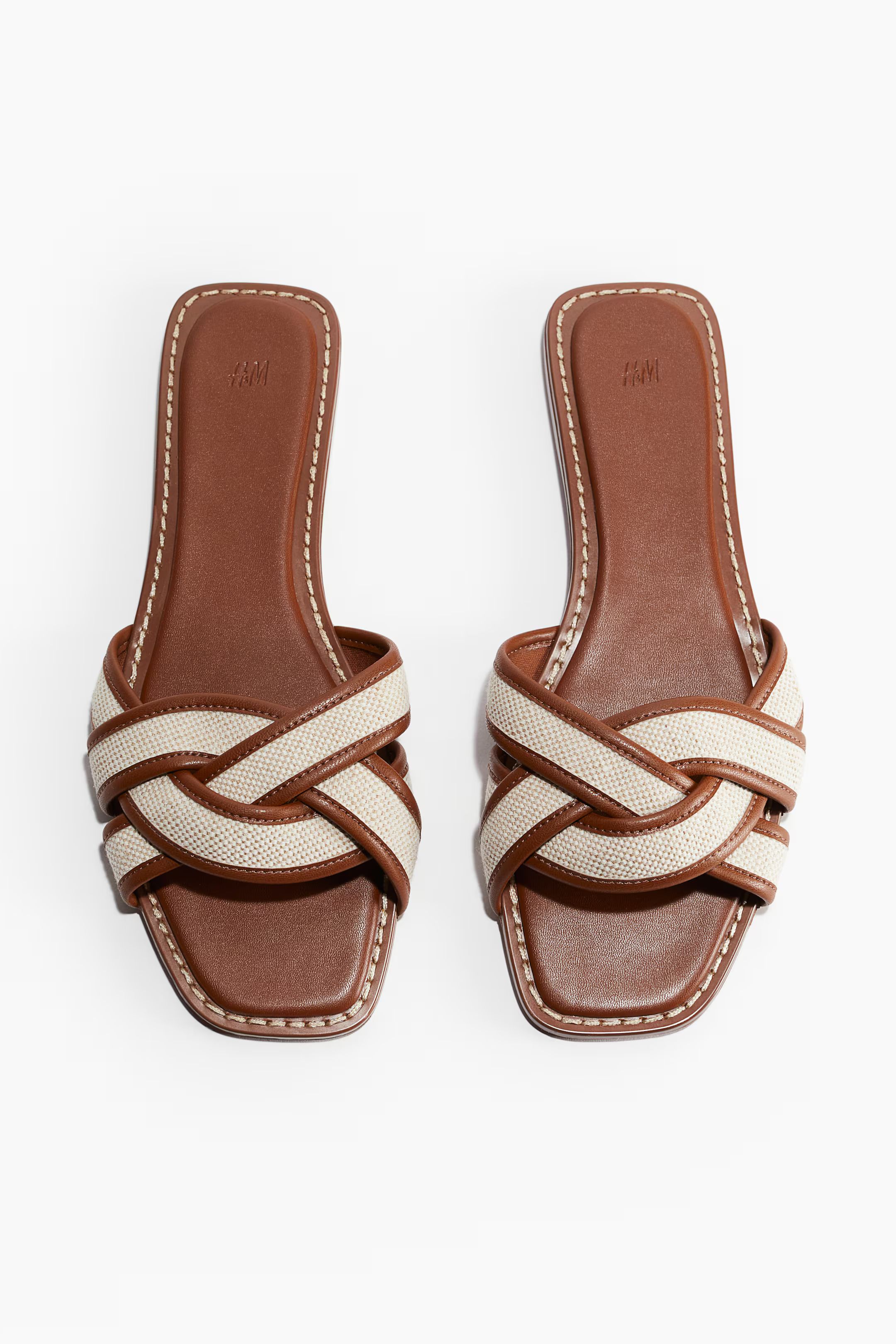 Sandalen mit geflochtenen Riemen - Niedriger Absatz - Braun - Ladies | H&M AT | H&M (DE, AT, CH, NL, FI)