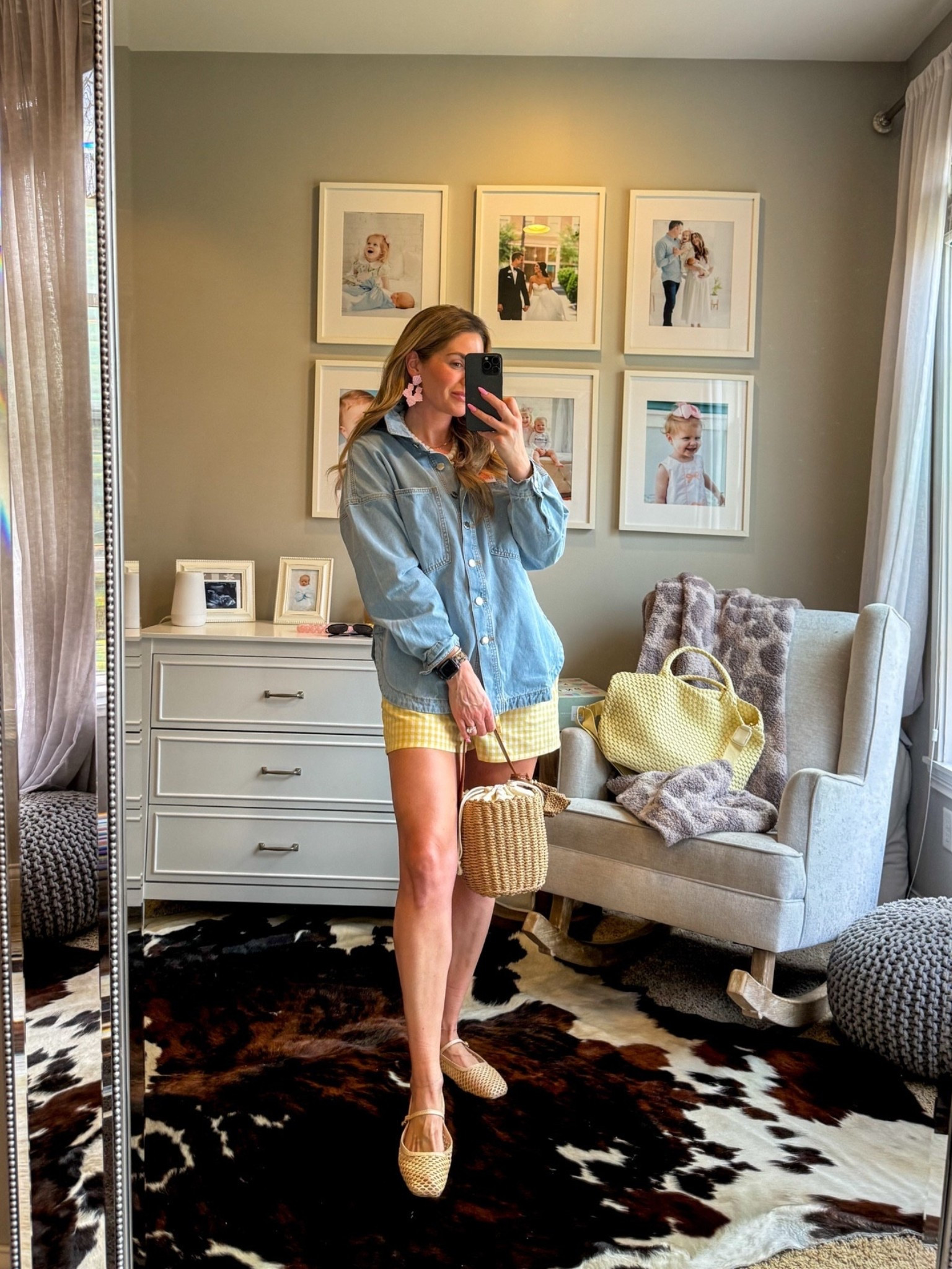 Spring looks 🌸🌼 and perfect accessories to complete it! 
@LINNY CO 

#LTKmomlife #LTKootd #LTKgrwm