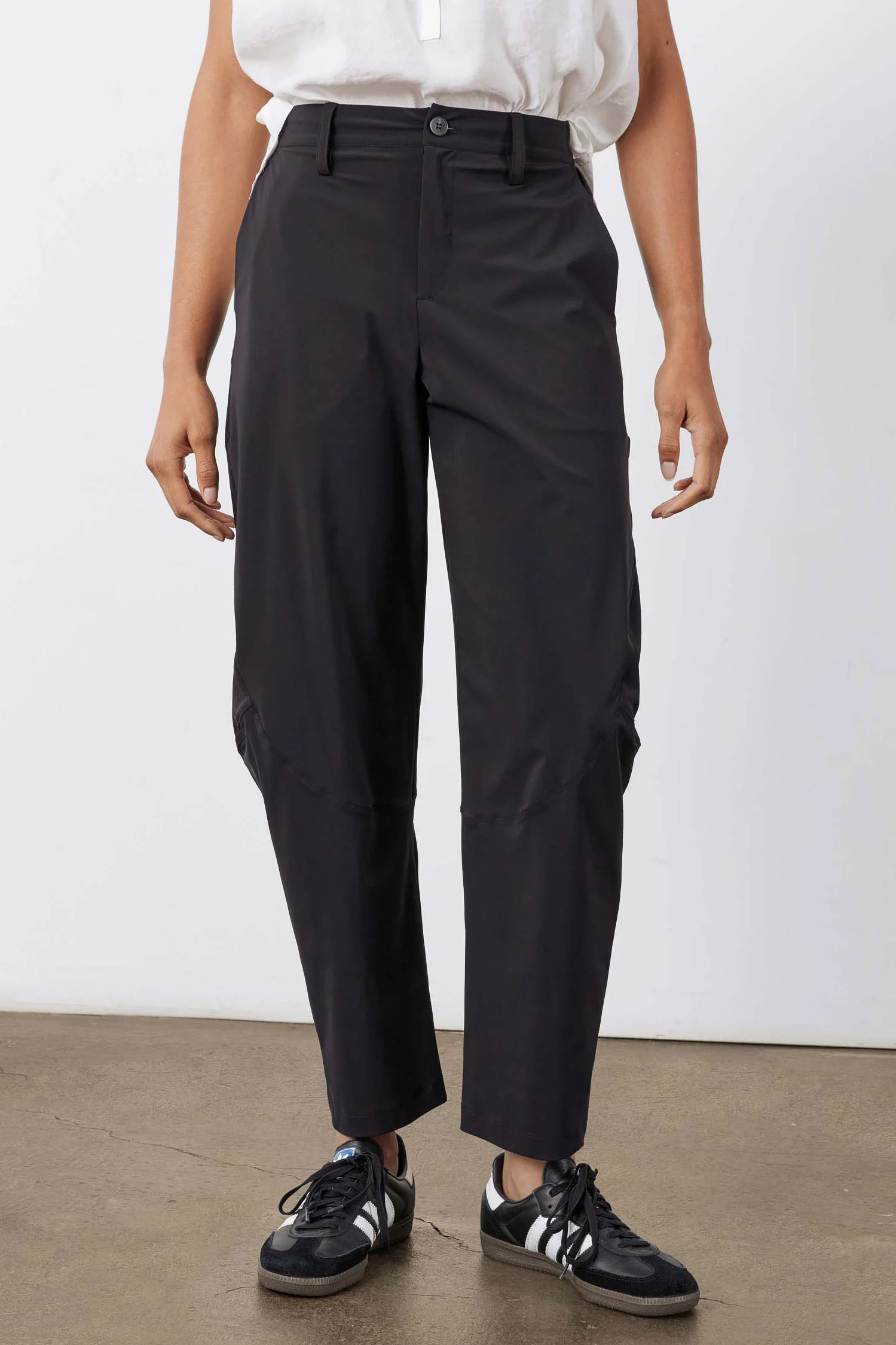 The Wide-ish Pants Black / 6 | Ruti