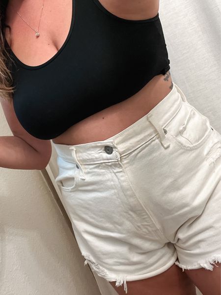 Still obsessed with these Mom Jean Shorts from Levi’s. I’ve honestly been living in them. 

Mom outfits, Nashville outfit, Maternity, White shorts, Country concert, Summer style

#LTKstyletip #LTKSeasonal #LTKcurves