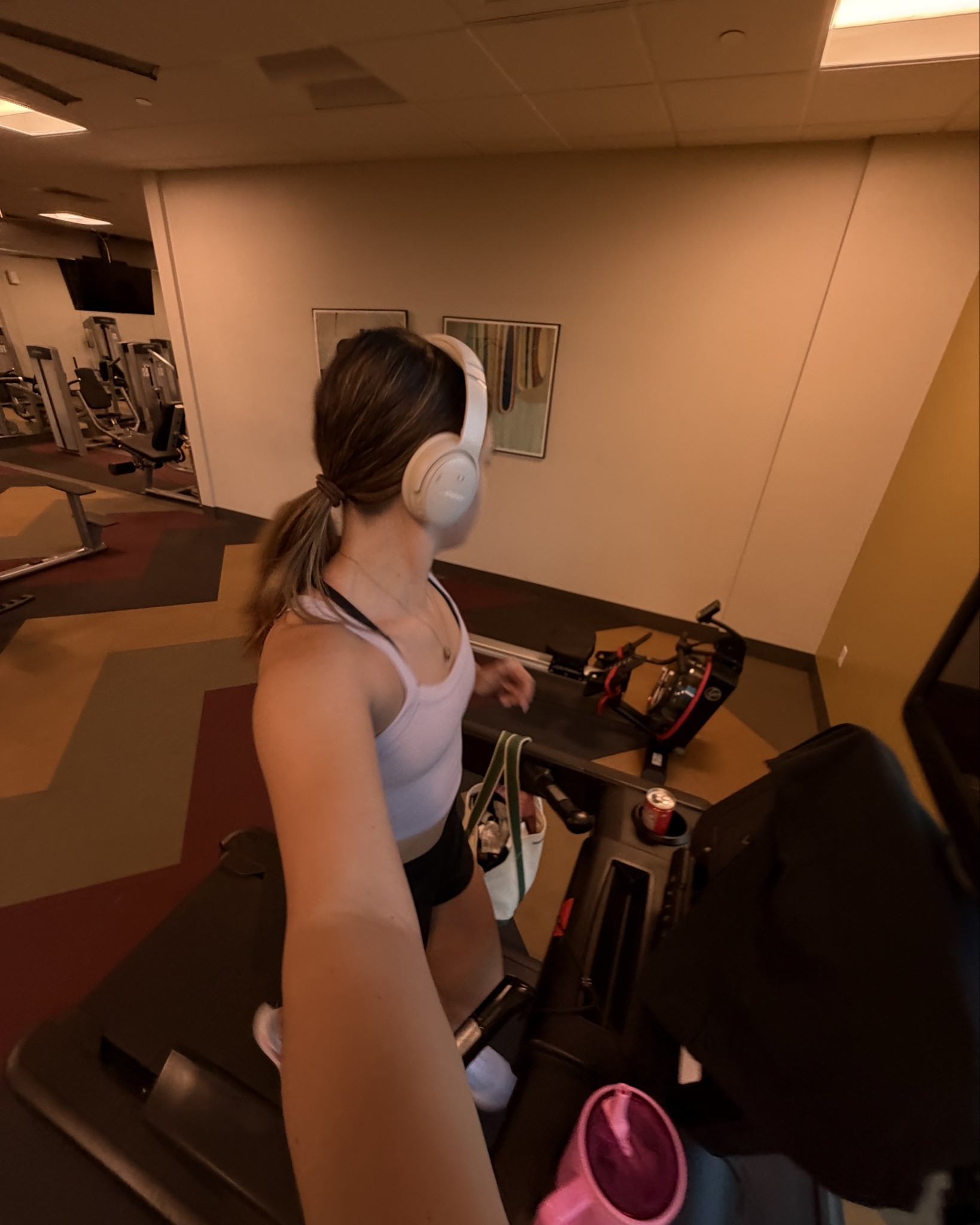 RUN FIT 🙂‍↕️⭐️

#LTKActive #LTKfitnessgoals