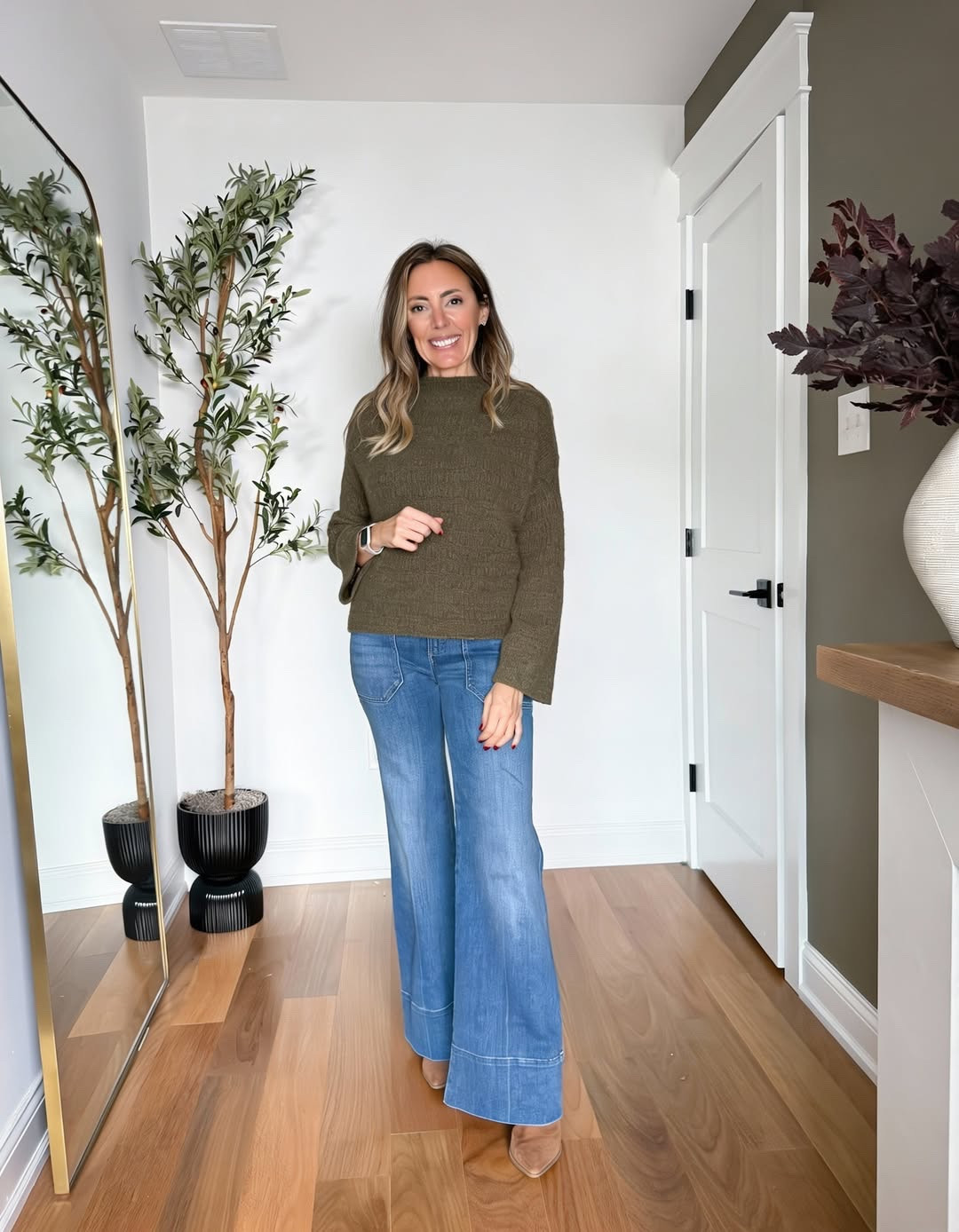 Loving this oversized Prettygarden sweater -- 𝘀𝗰𝗼𝗿𝗲 𝗶𝘁 𝗳𝗼𝗿 $𝟭𝟰 𝗮𝗻𝗱 𝗰𝗵𝗮𝗻𝗴𝗲 with our link!

Chunky knit sweaters
Tailored wool coats
Cozy turtlenecks
Oversized scarves
Knee-high leather boots
Faux fur outerwear
Layered cold-weather outfits
Neutral winter trousers
Quilted puffer jackets
Cold-season knit dresses

#LTKSeasonal #LTKSaleAlert #LTKootd