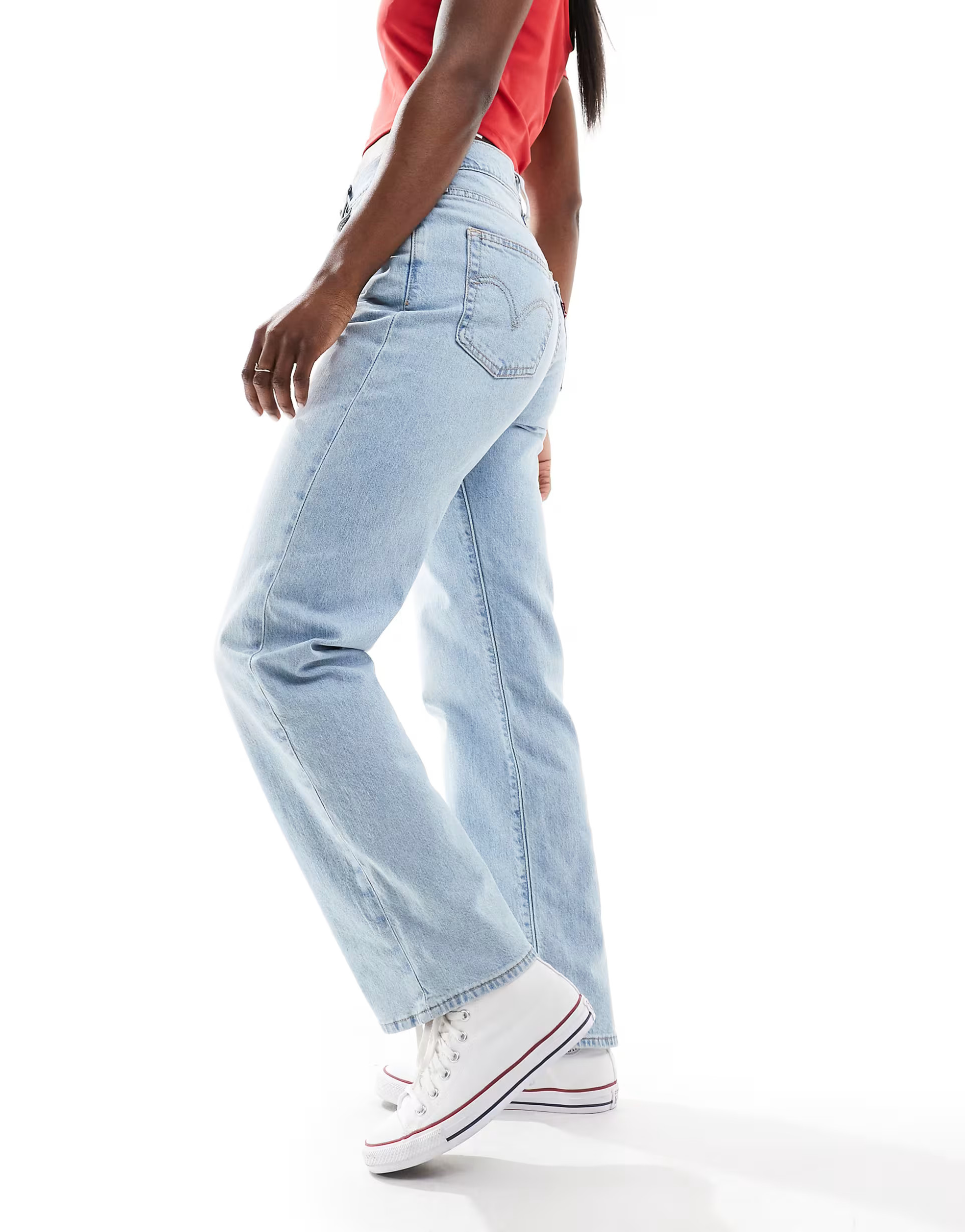Levi's – Ribcage – Performance Cool – Knöchellange Jeans in Hellblau mit geradem Bein und ... | ASOS (Global)