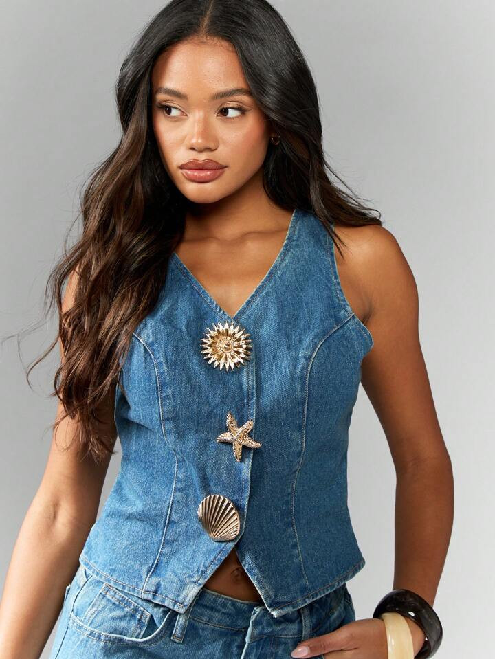 MISSGUIDED Designer Denim Vest Top Nautical Shell Buttons Summer Festival Sleeveless Waistcoat Fashion Crop Tank Gold Seashell Embellished Beach Party Coastal | SHEIN