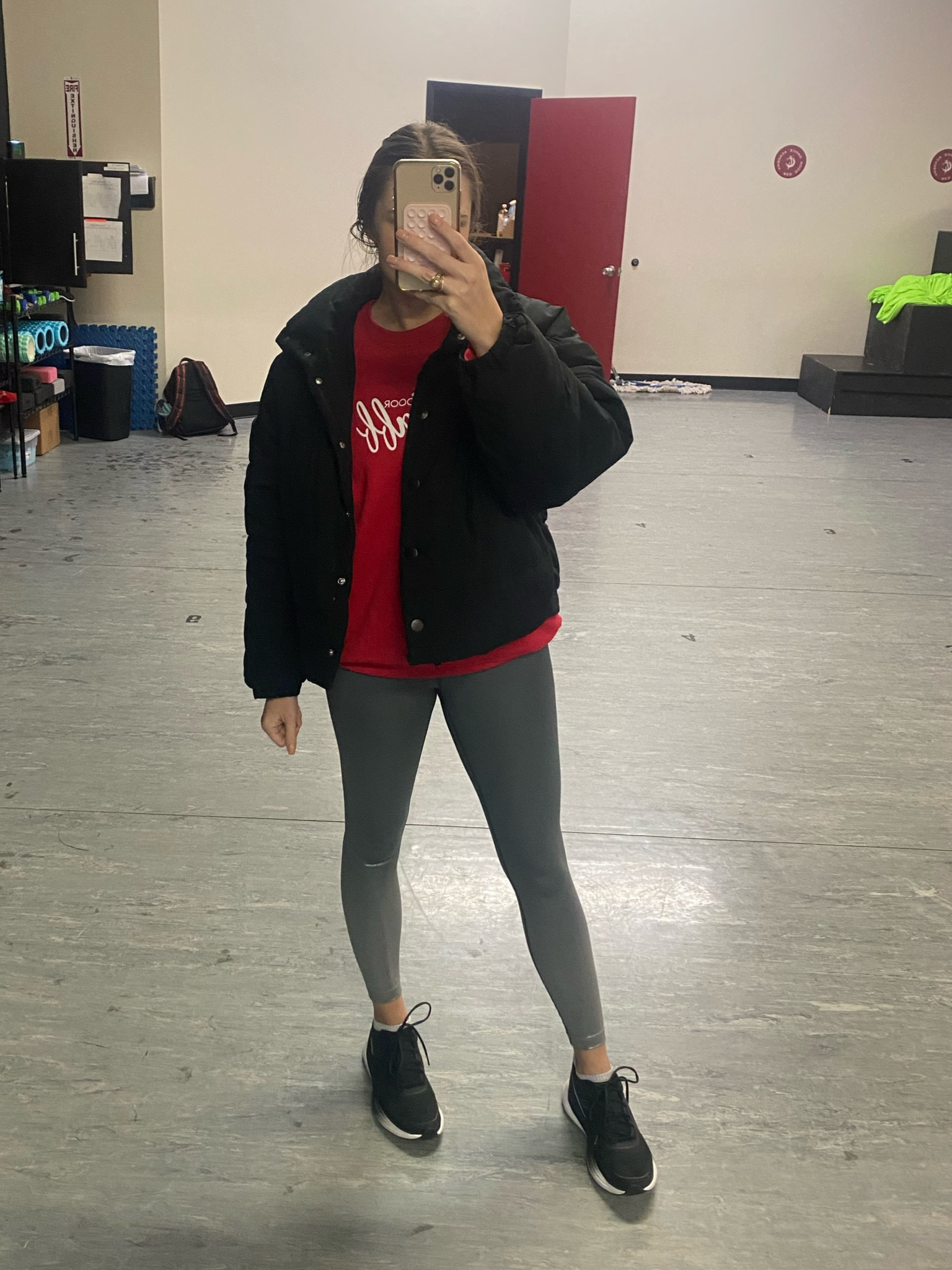 Bundled up in layers to teach dance! Love these metallic leggings 

#LTKfindsunder100 #LTKfitness