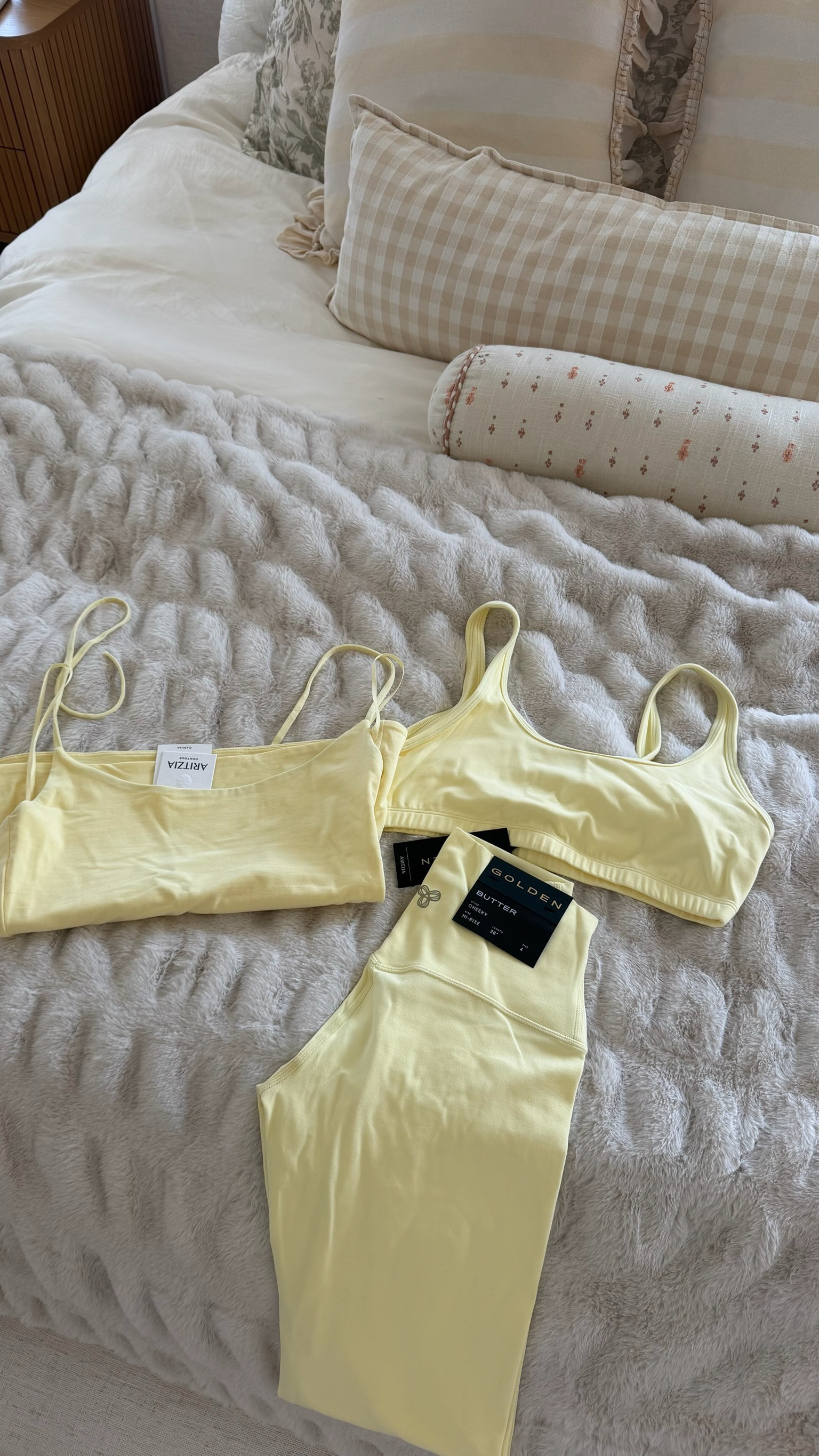 FAVORITE workout set in butter yellow 💛  

#LTKfitnessgoals #LTKActive #LTKSeasonal
