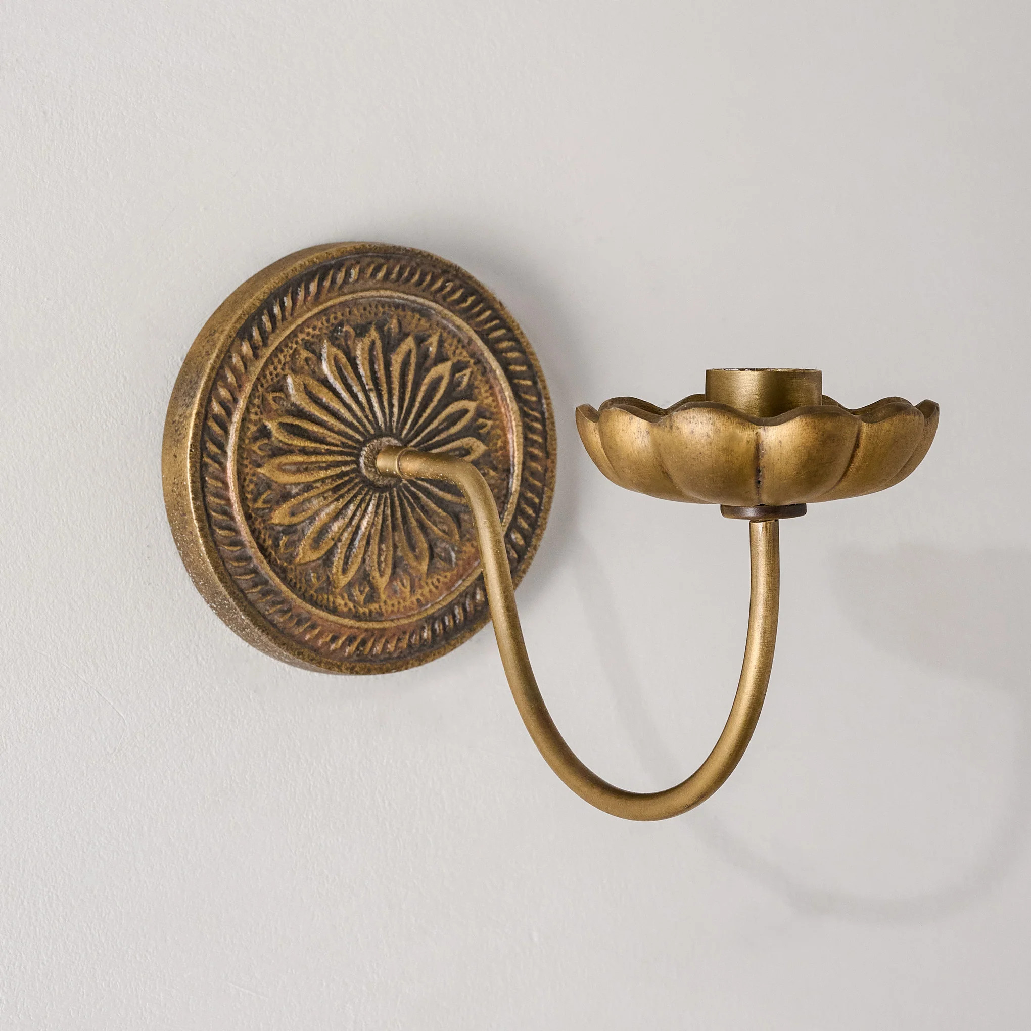 Anna Antiqued Brass Wall Sconce | Magnolia