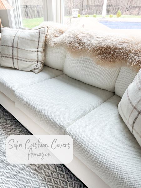 Magic sofa cushion covers as seen in my reel! Seen here:
Color: White Weave
Bottom covers: Large single seat cover
Back Cover: L Back Cover 