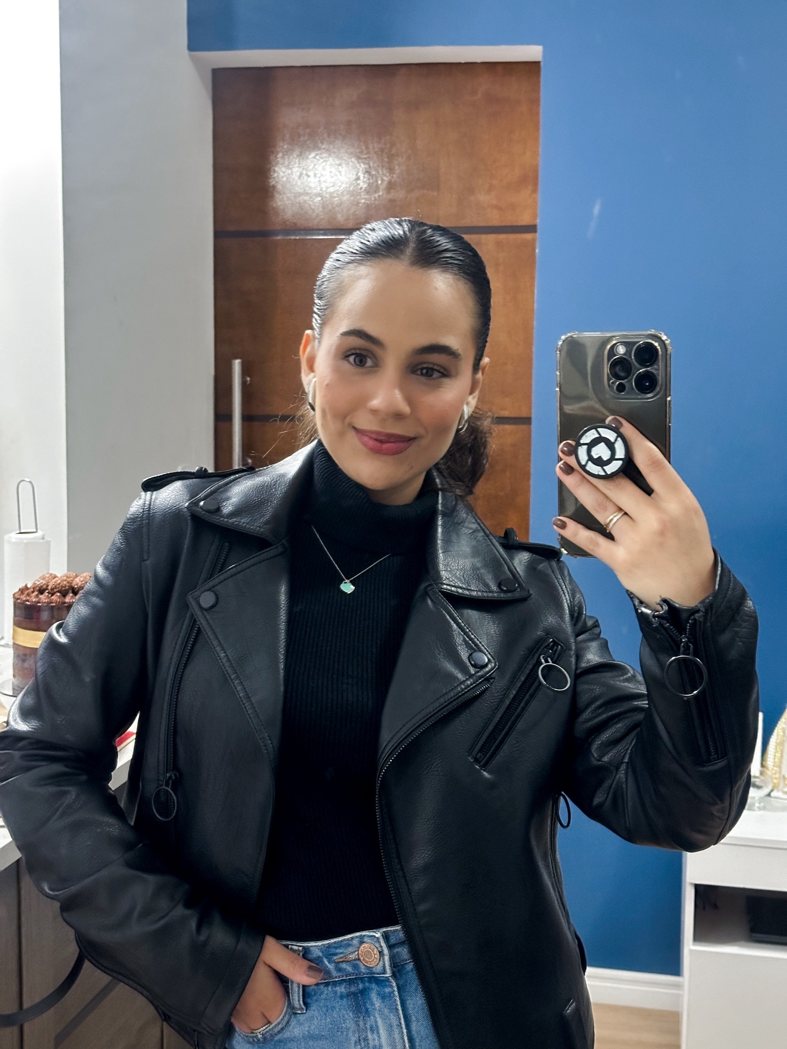 Ainda bem esfriou que esfriou para tirarmos nossas jaquetas do armário né, minha filha? 🥹

#LTKbrasil