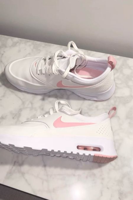 My new off white pink Nike sneakers  


#LTKSeasonal #LTKshoecrush #LTKstyletip