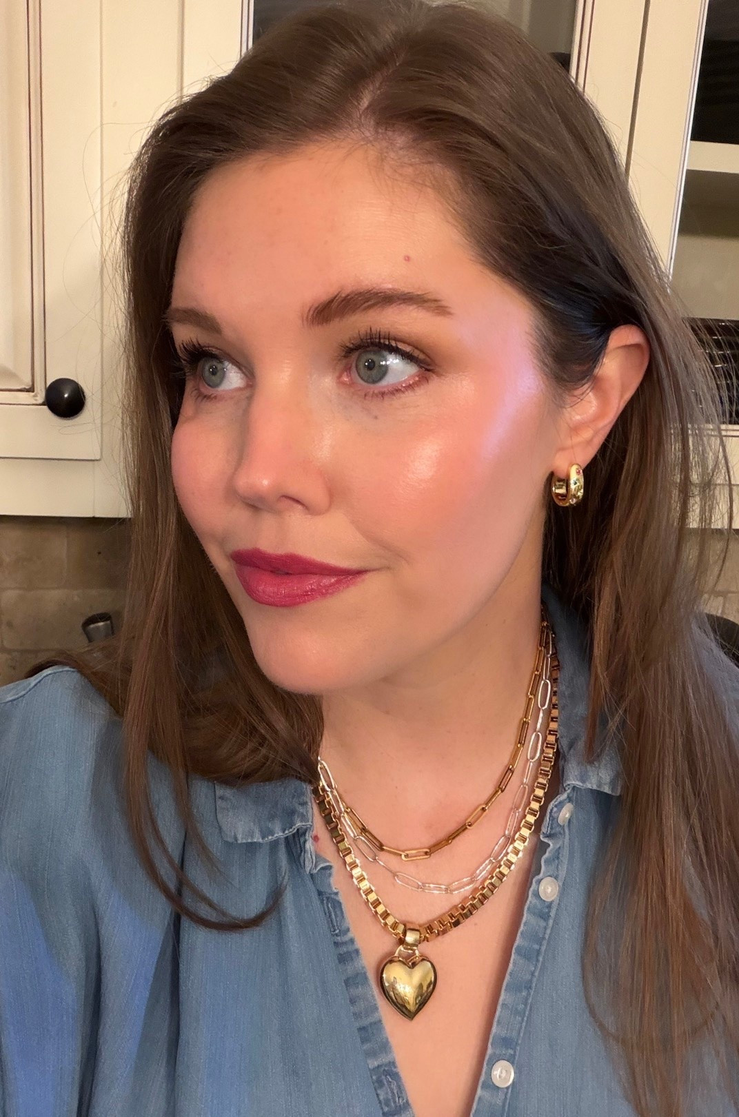 Glowy drugstore makeup look!🩷
.............
Amazon jewelry Amazon gold hoops gold Huggies gold earrings Anthropologie dupe chambray shirt button down shirt fall makeup look fall trends layered necklaces pink blush fair skin makeup pink lipstick red lipstick lip tint lipgloss lip balm drugstore mascara L'Oréal mascara brow gel eyeshadow stick eyeshadow cream eyeshadow highlighter setting spray makeup look makeup dupe best drugstore makeup beginner makeup easy makeup

#LTKgrwm #LTKmorningroutine #LTKBeauty