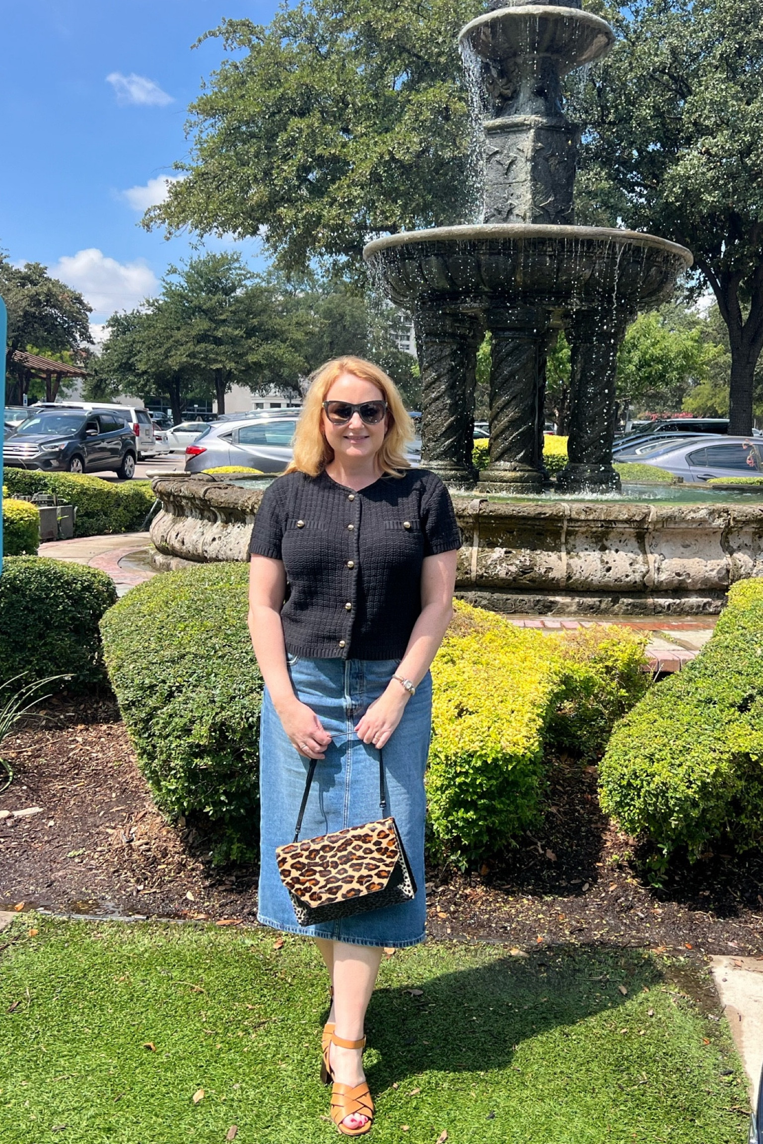 Casual Friday vibes: midi jean skirt, knit blazer with short sleeves & animal print bag

#LTKStyleTip #LTKWorkwear #LTKFindsUnder100
