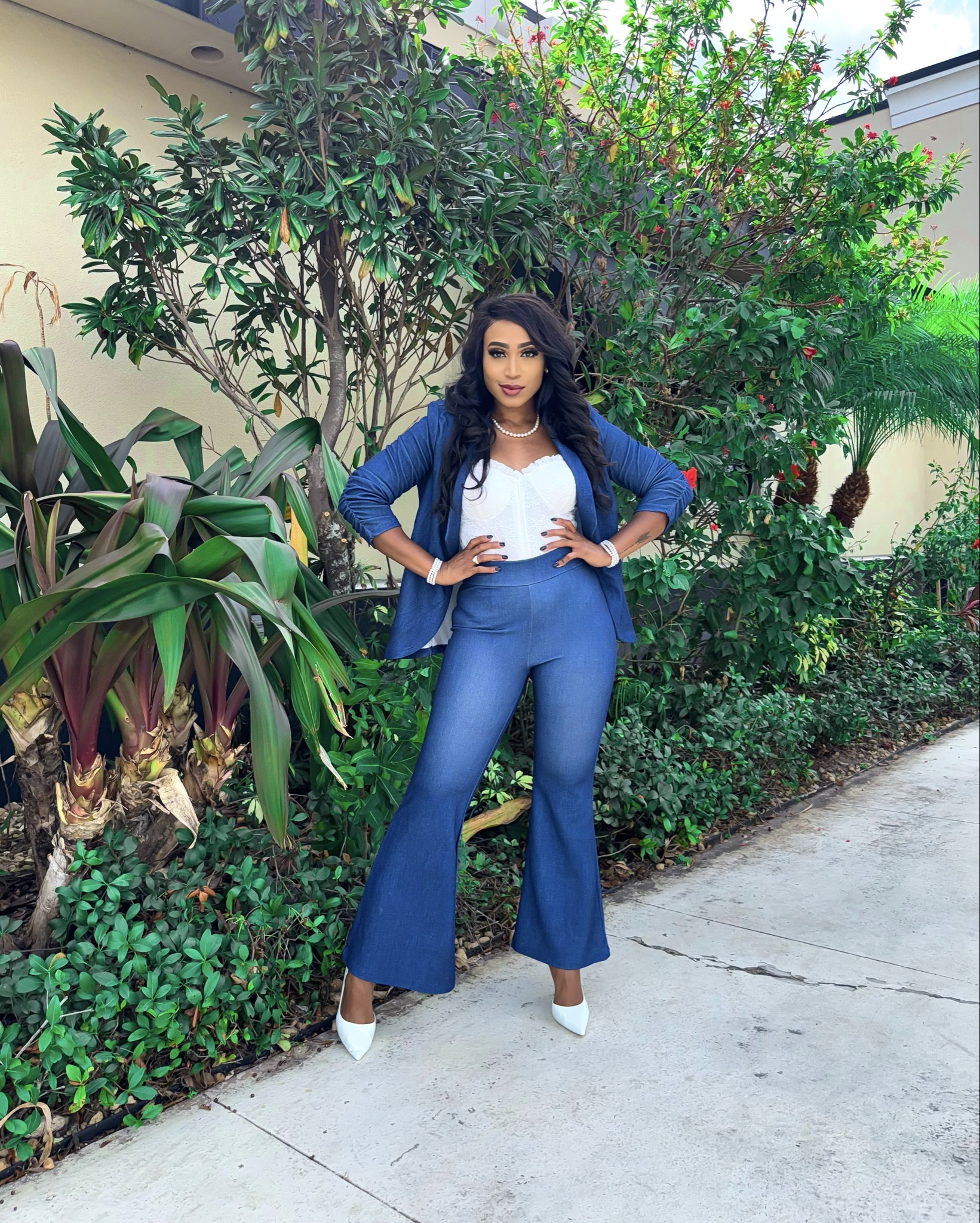 Denim on Denim for the Corporate Baddie ✨👖✨

#LTKStyleTip #LTKFindsUnder100 #LTKMidsize