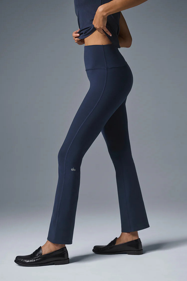 Airbrush High-Waist 7/8 Bootcut Legging - Navy | Alo Yoga