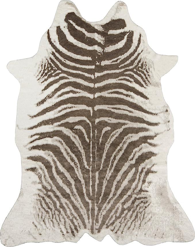 Amazon.com: Erin Gates by Momeni Acadia Zebra Grey Faux Hide Area Rug 5'3" X 7'10" : Home & Kitch... | Amazon (US)