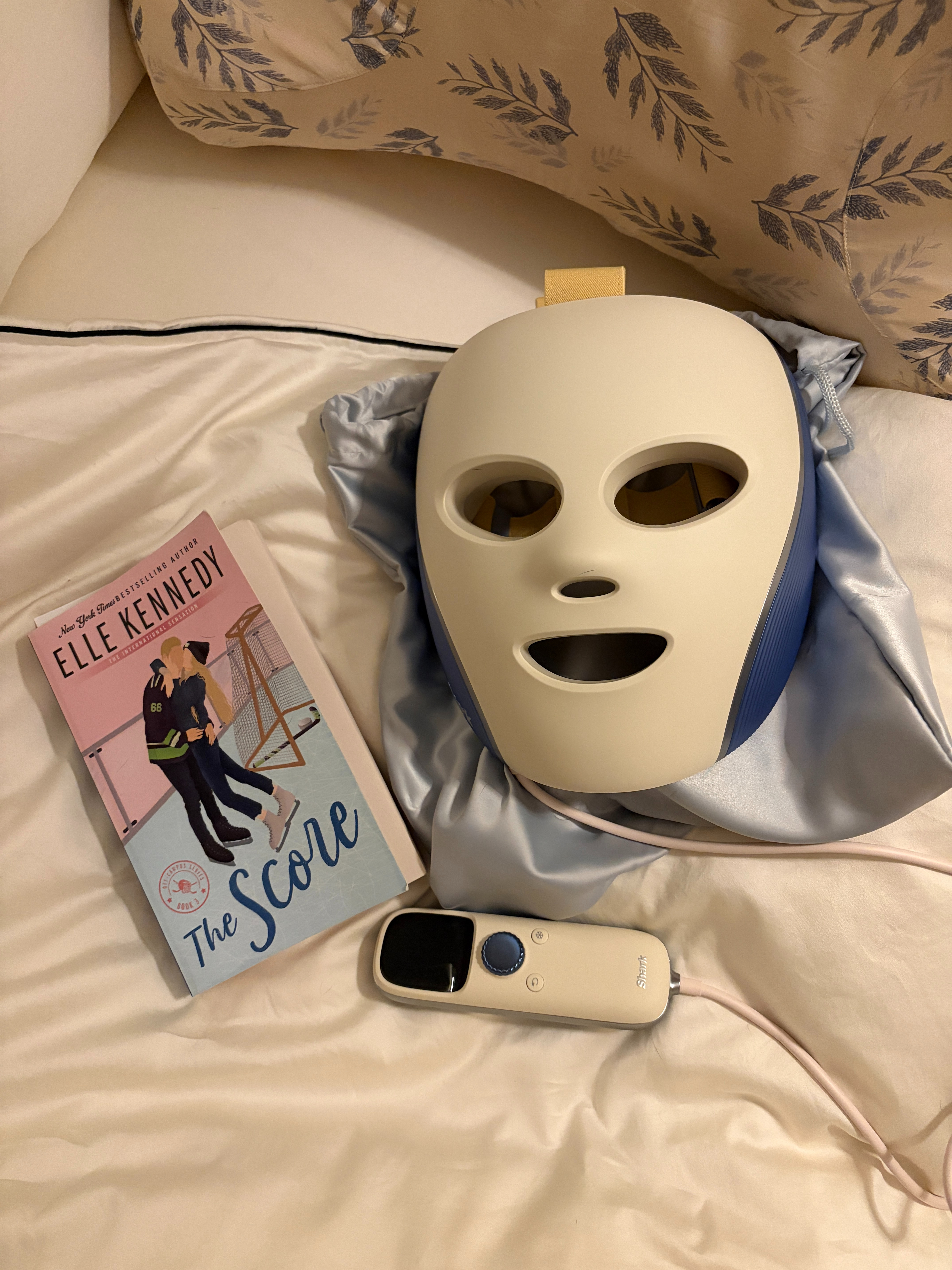 Nighttime routine ✨🌝

OBSESSED with this mask! It gives the most insane glow ✨ My favourite setting is the Better Ageing routine, which only takes 6 minutes and is perfect for adding into my evening routine without feeling like another huge step.

Plus, it has an under-eye cooling feature too ❄️👀 AD-Gifted

 #LTKuk #LTKbeauty #LTKsale