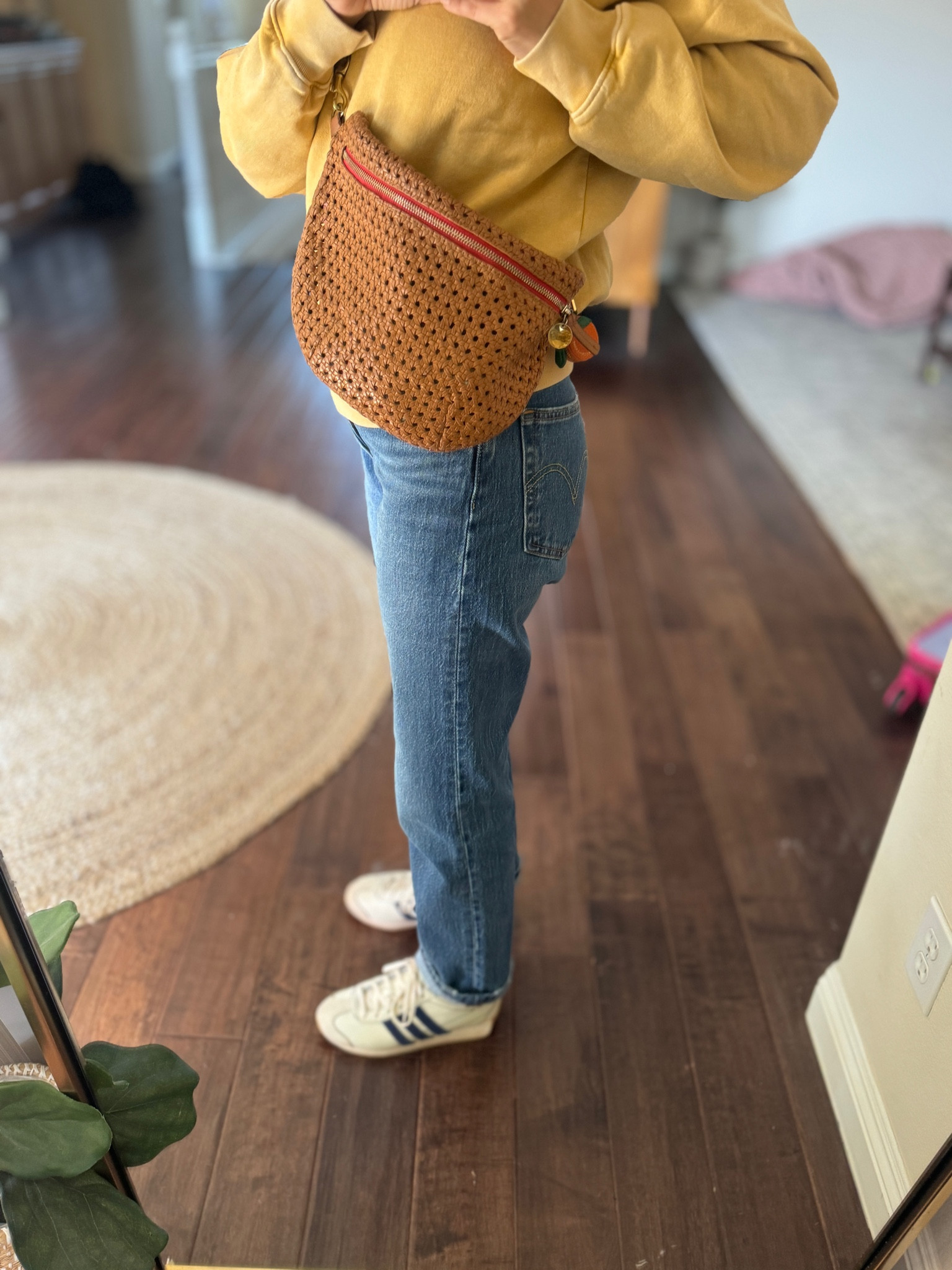 Levi’s lady. My go-to levis lineup.
