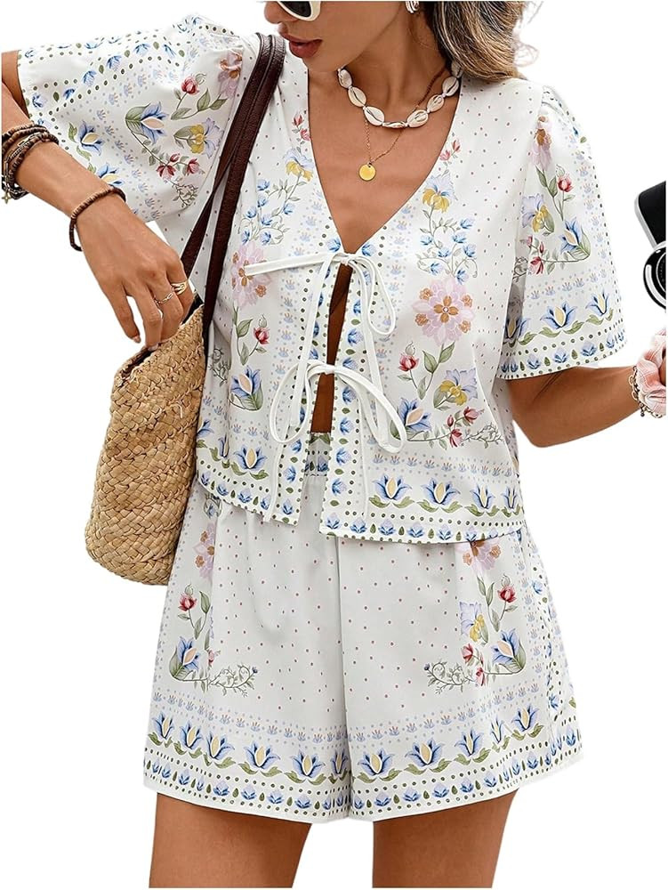 WDIRARA Women's Boho 2 Piece Outfit Floral Tie Front Blouse Shorts Set Vacation Outfits | Amazon (US)