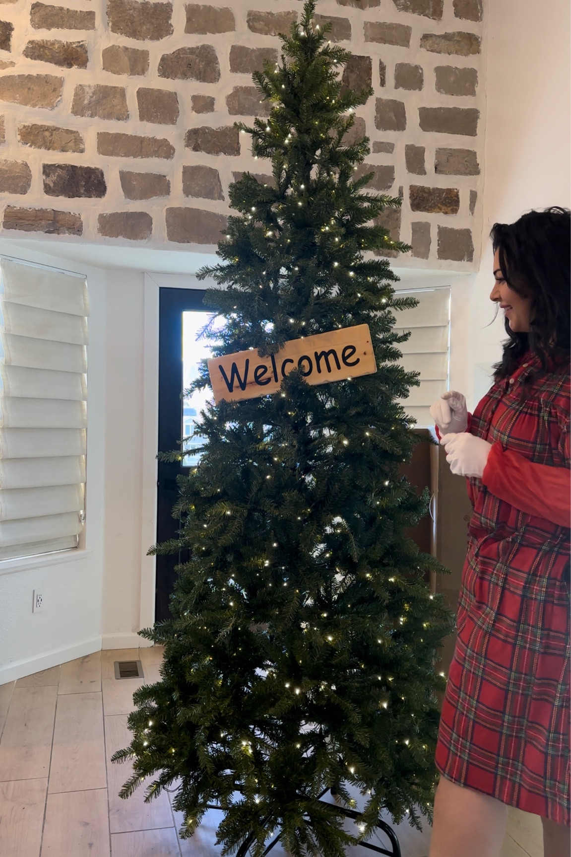 This beautiful 9’ pre lit Christmas tree is on mega sale!!! 

#LTKHoliday #LTKHolidaySale