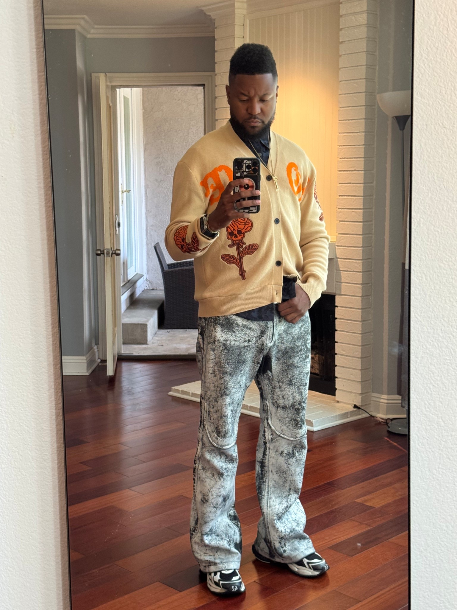 Realtor fits part infinity 

#LTKShoeCrush #LTKMens #LTKFestival