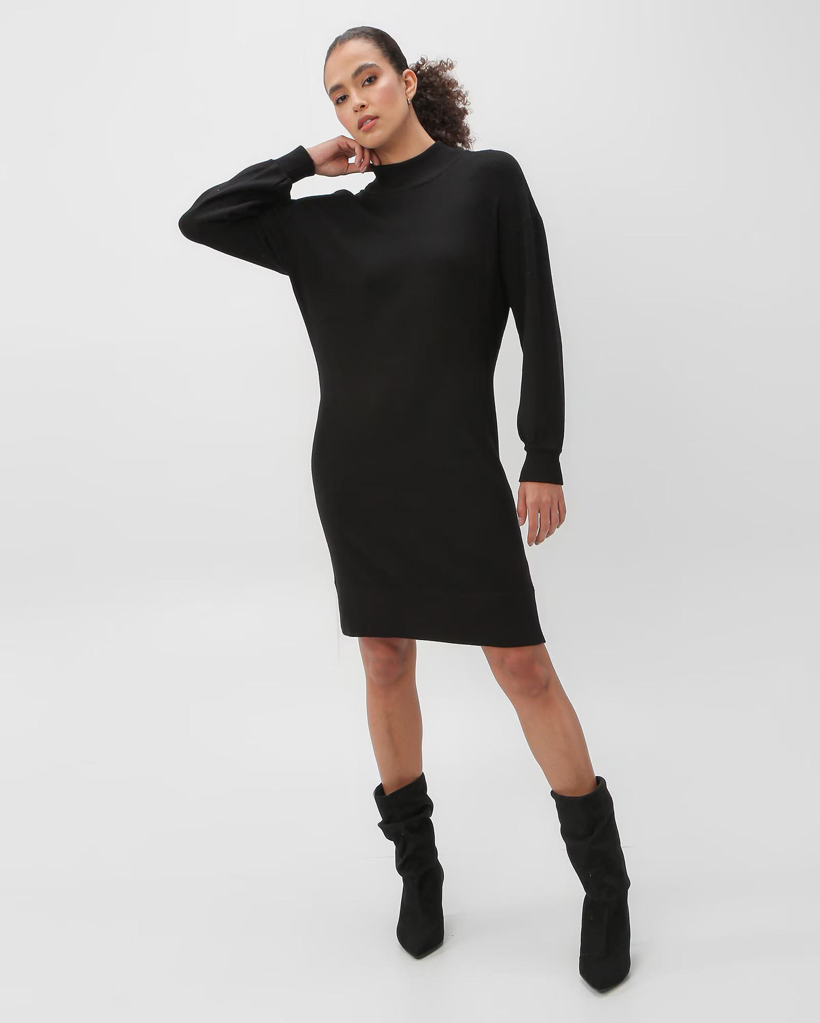 Vestido midi de tricot manga longa preto | AK by Riachuelo | Riachuelo (BR)