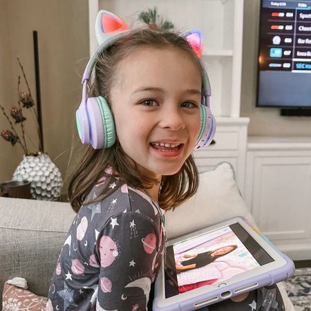 Love these adorable light up Bluetooth headphones for travel. They also collapse to make storing easier! 🐱

#LTKfamily #LTKfindsunder50 #LTKtravel