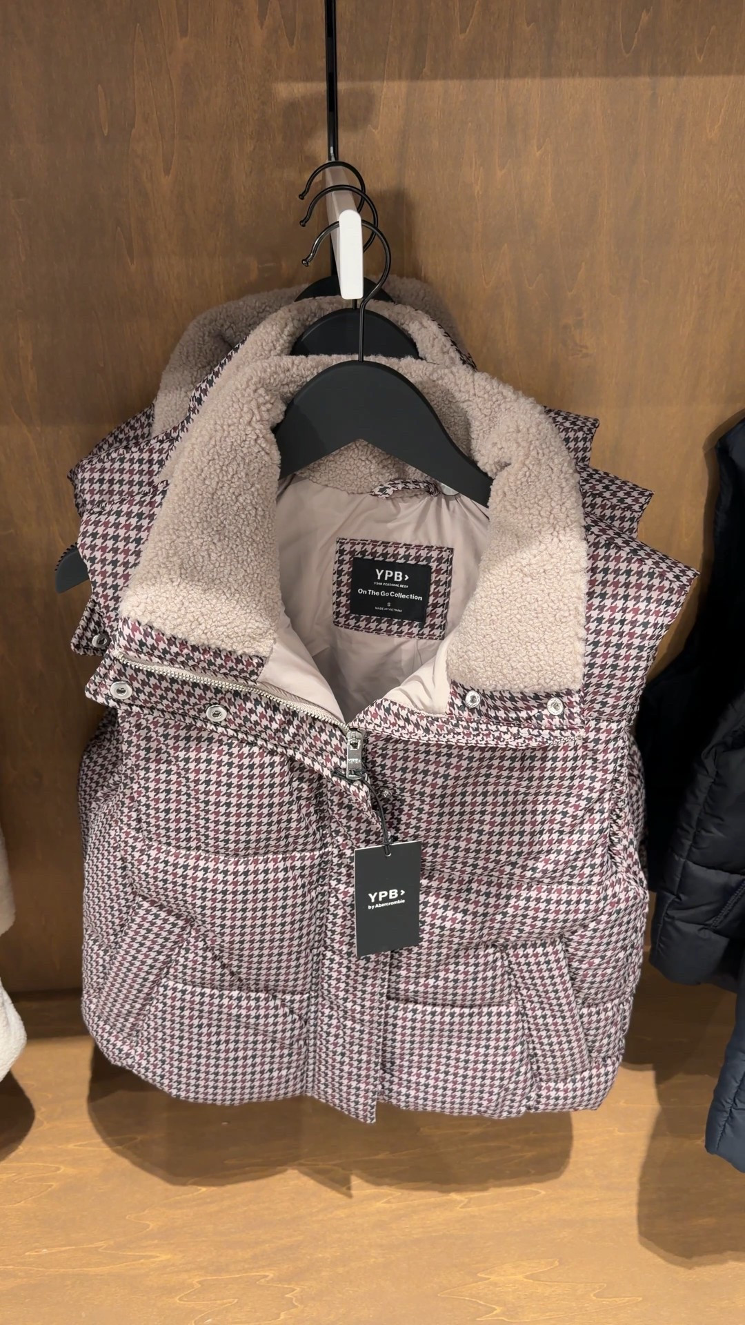 Abercrombie new arrivals , puffer vest, athletic , athleisure , leggings, sweater , matching set 

#LTKStyleTip #LTKSeasonal #LTKHoliday