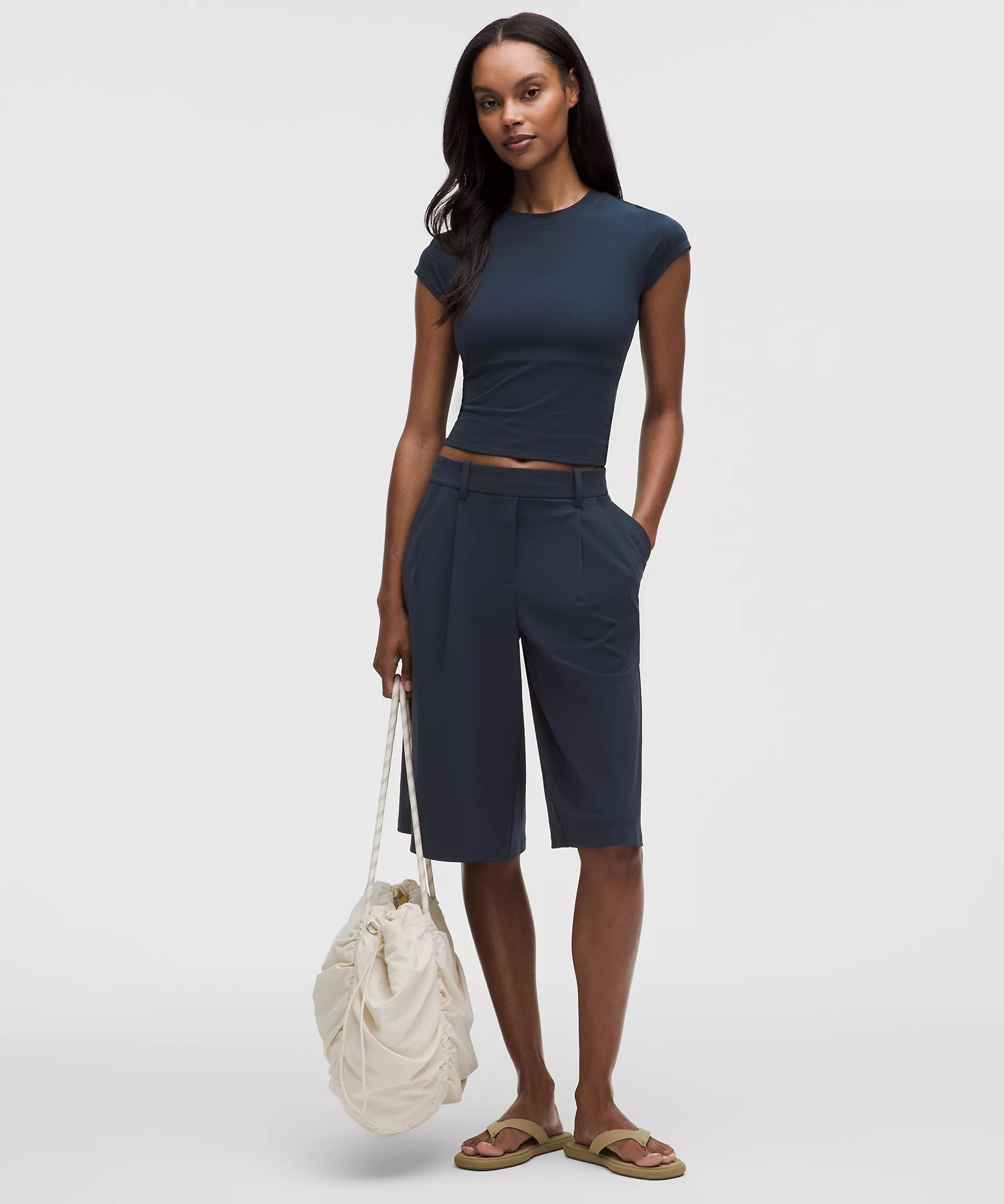 Daydrift Low-Rise Relaxed-Fit Short 14" | lululemon (CA)