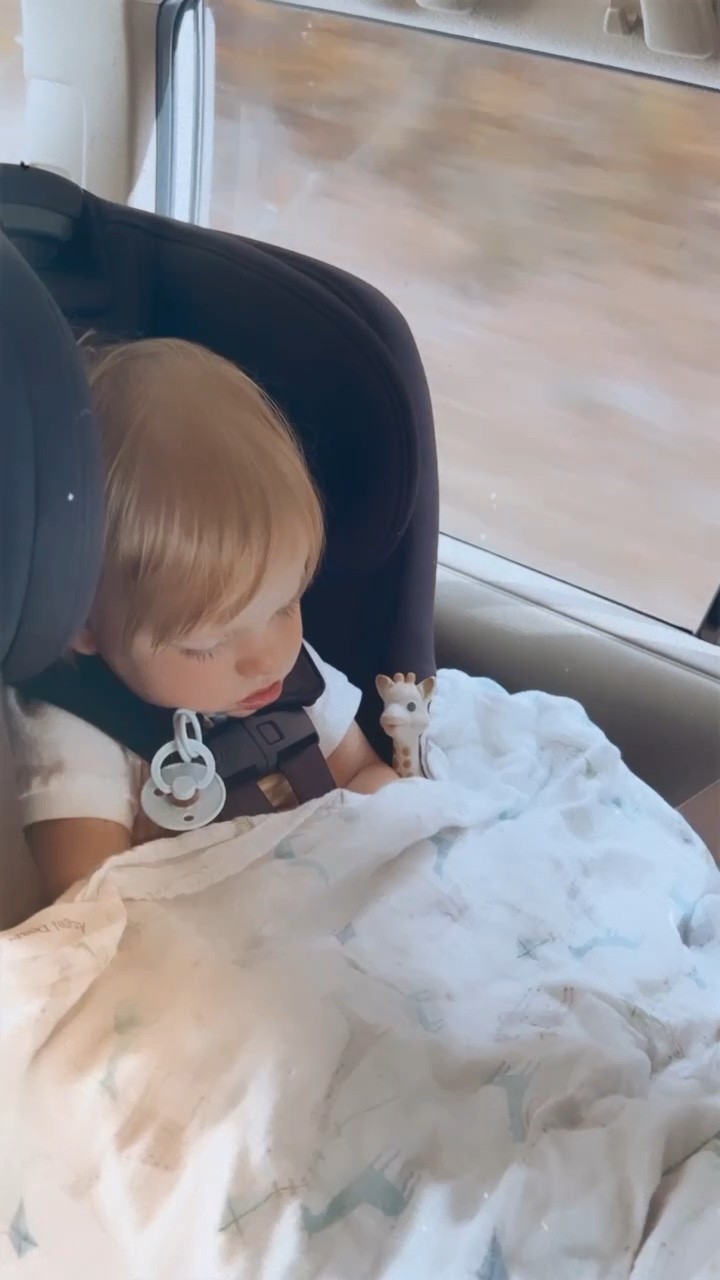 country roads, take me home 🍂⛰🍁 starting off this sweet Halloween weekend with another trip to the mountains to 
take in the fall foliage ✨🫶🏽🧡 

#LTKbaby #LTKtravel #LTKSeasonal