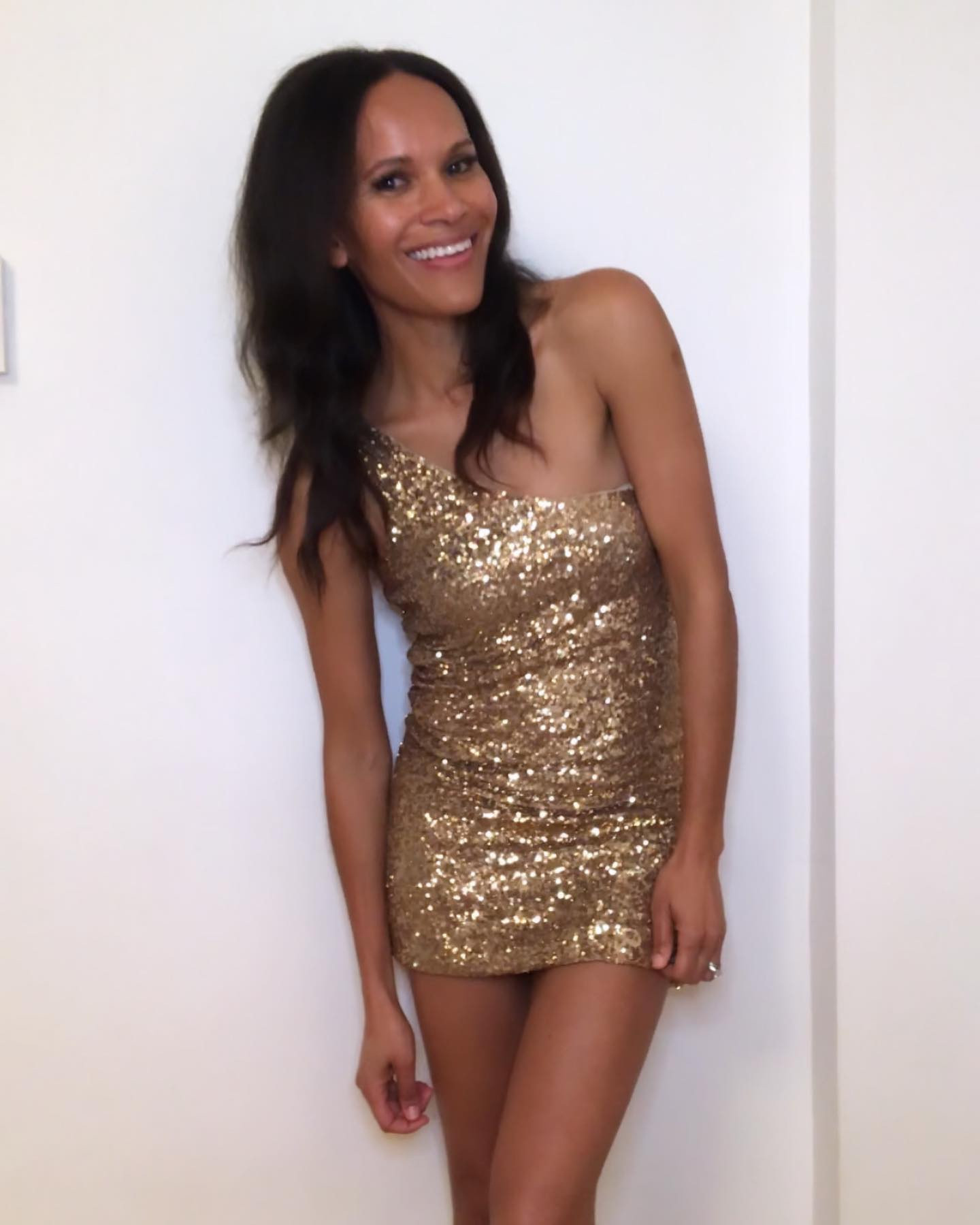 More sparkle dress inspo for your holiday party season planning!

#LTKHoliday #LTKSeasonal