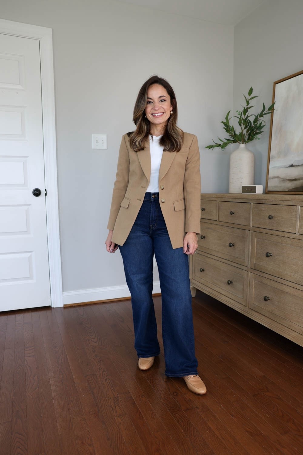 The shoes I like to wear with wide leg jeans! 


Loafers 
Loafers (Sam Edelman): tts in French sand 
Top (Quince): xs 
Blazer (J.Crew): petite 00 
Jeans (Madewell): petite 24 | 10.5” rise | 28” inseam | pipestone wash

My measurements for reference: I’m 4’10” and 105lbs. My bust, waist, and hip measurement is 32”, 24”, and 36”.

#LTKPetite