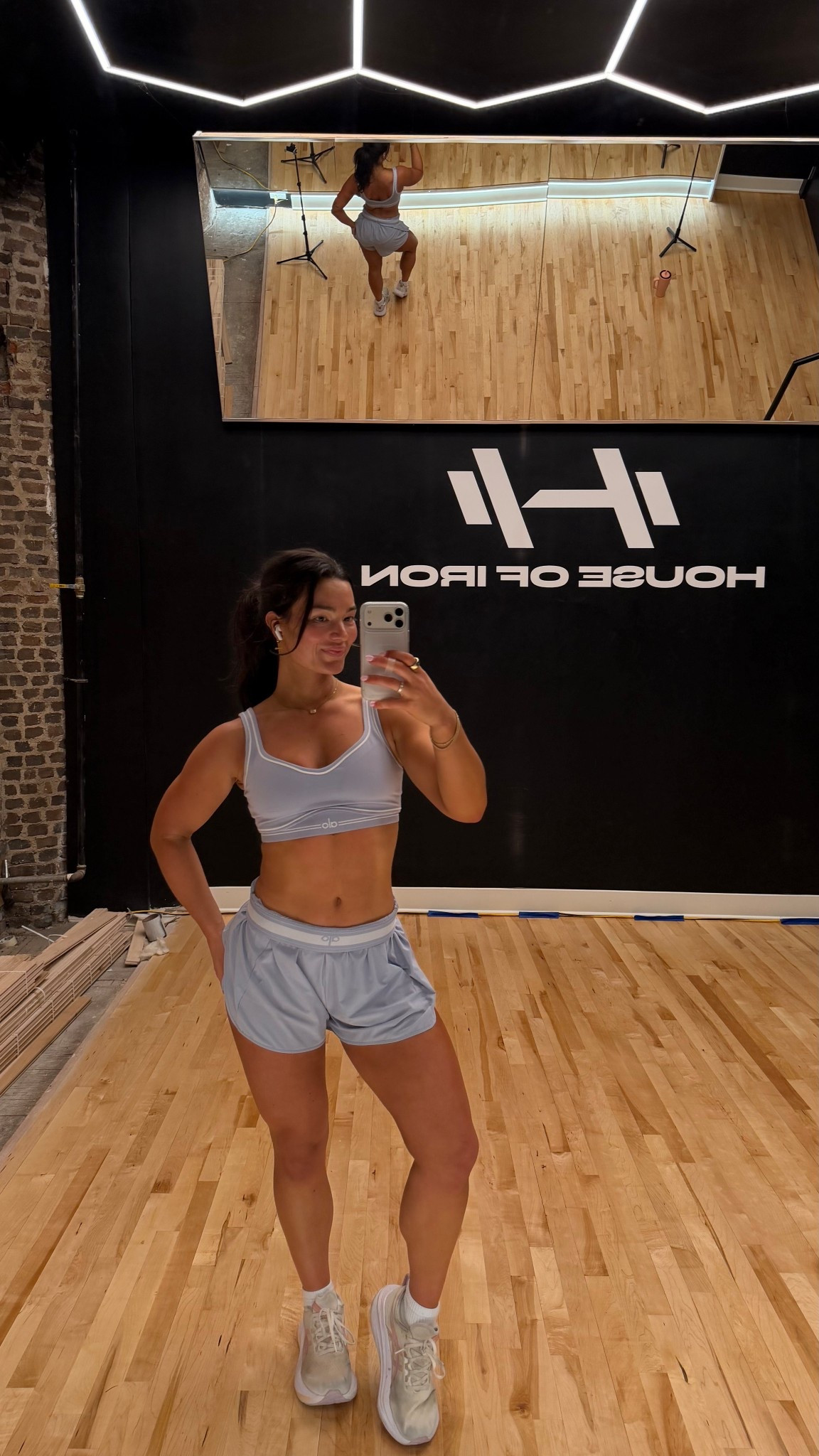 Workout set Alo Yoga! 

#LTKootd #LTKfitnessgoals #LTKgrwm