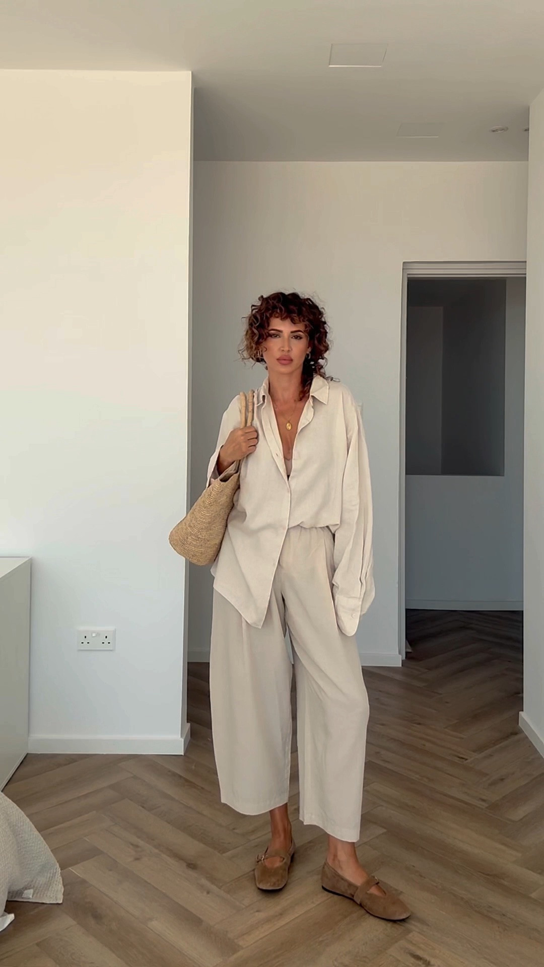 1 ZARA PANTS 5 LOOKS 🤍👌🏻✨

#LTKeurope #LTKsummer #LTKstyletip