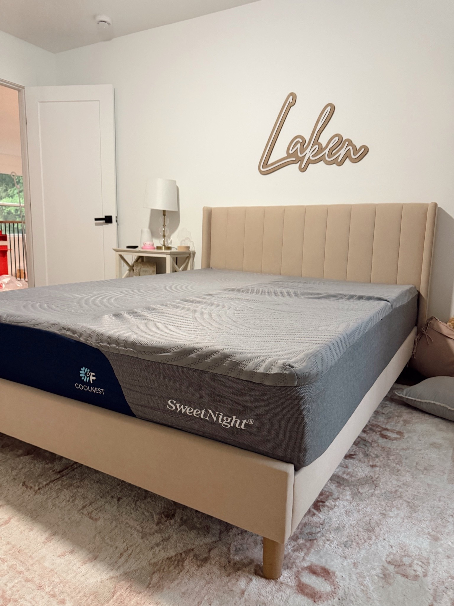 Upgraded Lakens mattress and it’s like sleeping on a cloud ☁️✨ I love the cooling feature

#LTKSaleAlert