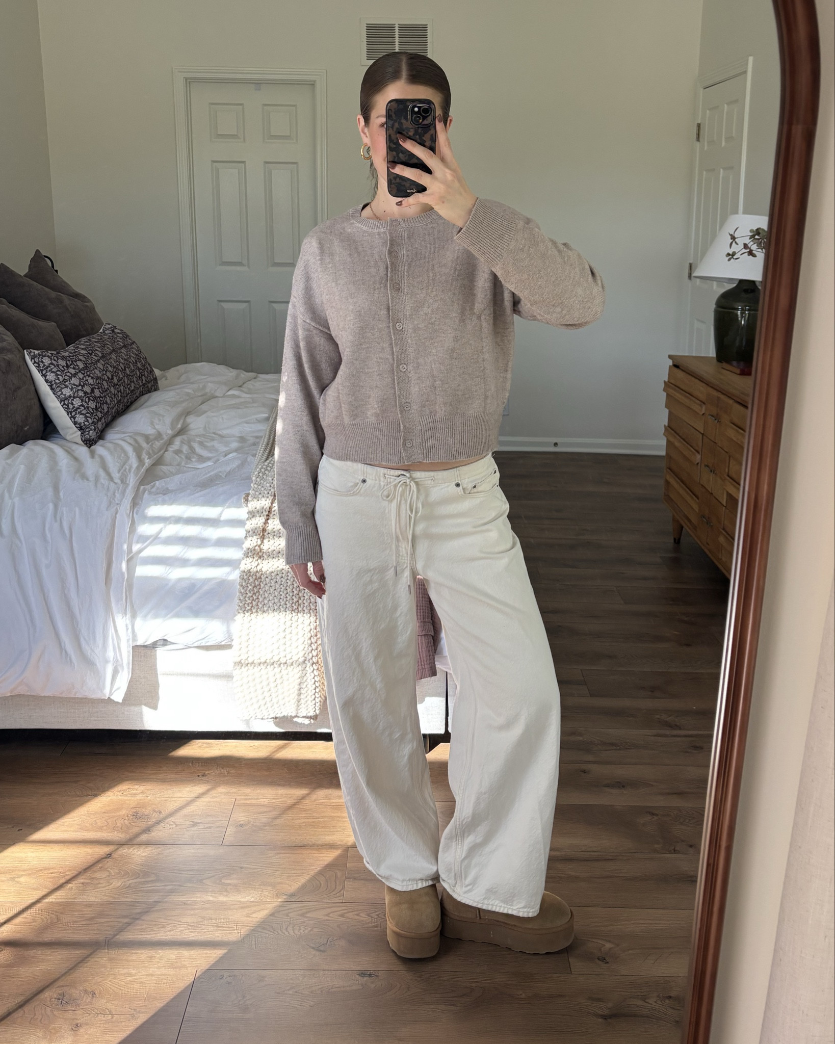 me 🤝🏻 these jeans (that happen to be on sale rn!) 

#LTKootd #LTKmomlife #LTKFindsUnder50