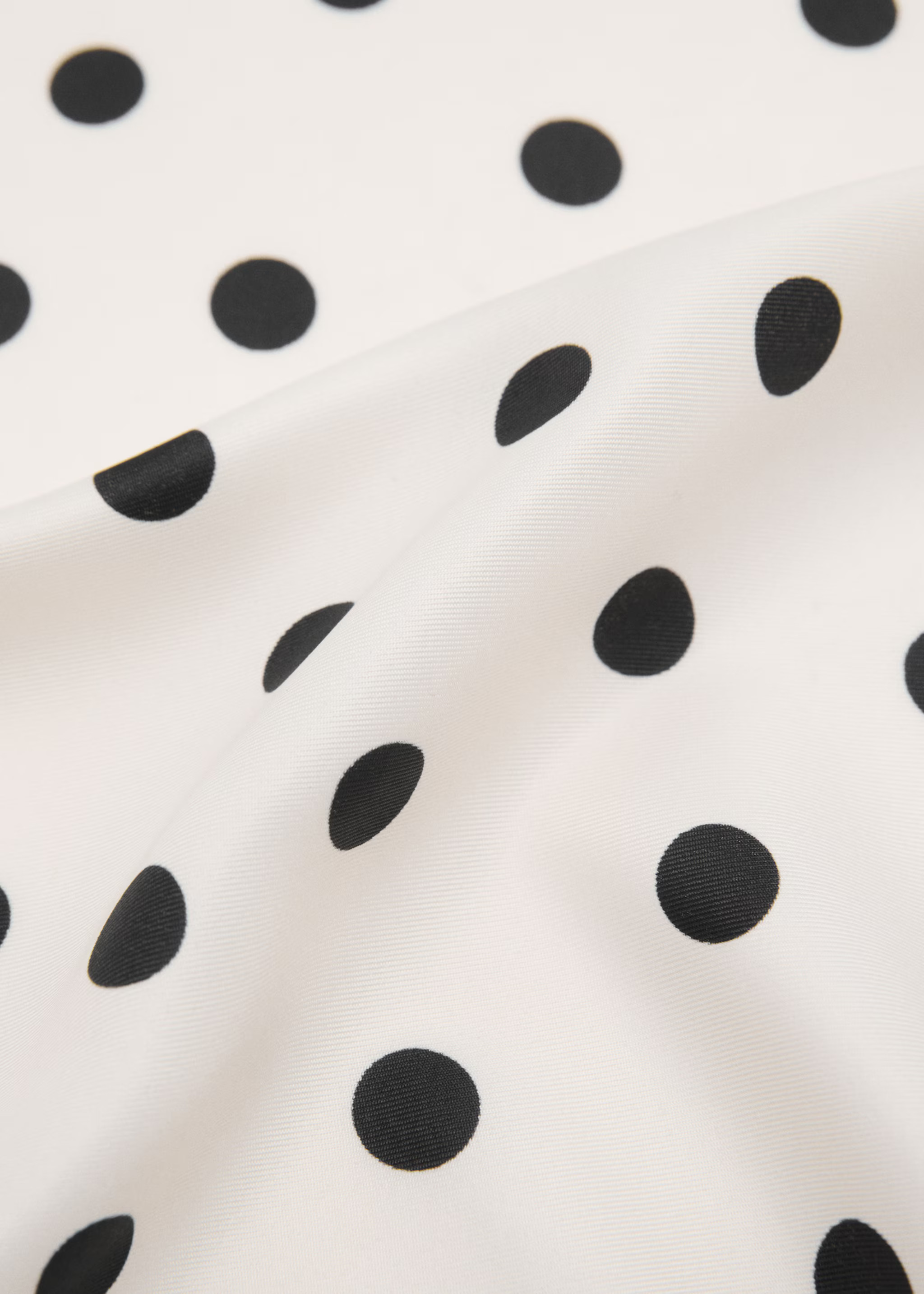 Polka-dot satin scarf | MANGO (UK)