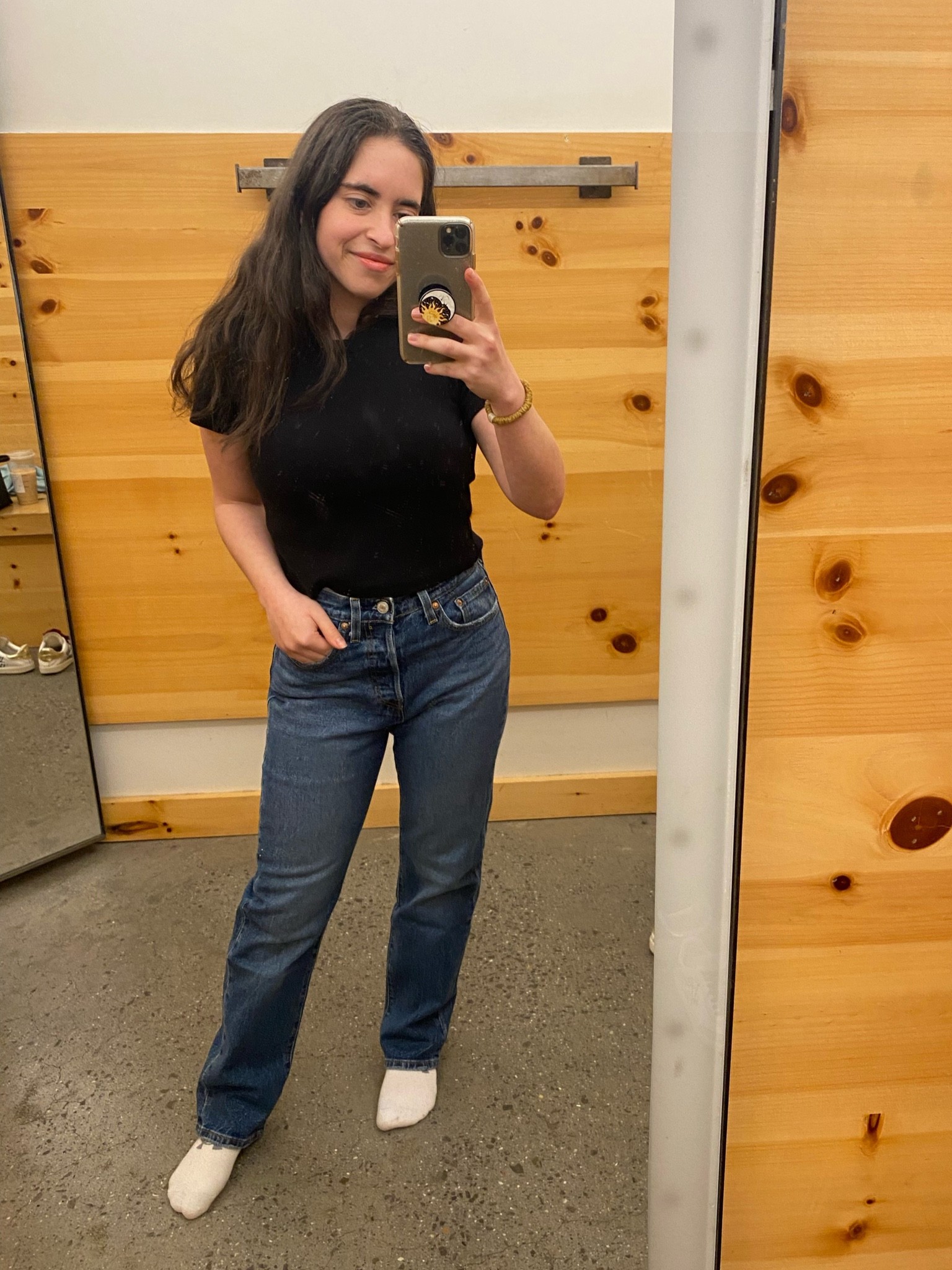 Petite jeans that fit us shorter people can be so hard to find… 😀 wearing a size 26. My little ribbed tshirt is $25 … it’s so comfortable and I’m wear a Medium! 🖤 
•
•

Loose jeans | oversized jeans | trending denim | Super high rise jeans | baggy jeans women | crop jeans womens | mom jeans | White jeans | levis | ripped jeans | maternity mom jeans | stretch mom jeans | levi mom jeans | ae mom jeans | dark blue ripped jeans | plus size jeans 

#LTKTravel #LTKStyleTip #LTKFindsUnder100