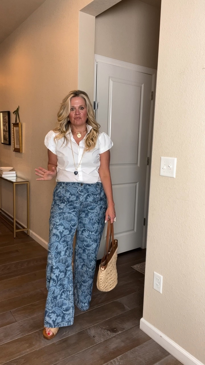 ✨Tap the bell, save and ❤️ start here over 40 fashion, midlife style, midsize fashion and luxury looks for less.  

Over 40, midlife, want to feel and look hot not be hot? 🔥 Start here...

👑 Helping you look good, feel good.-Lindsey Denver   

Check back daily for belly-friendly style, confidence, and Outfit Physics™.

#LTKMidsize #LTKOver40 #LTKPlusSize