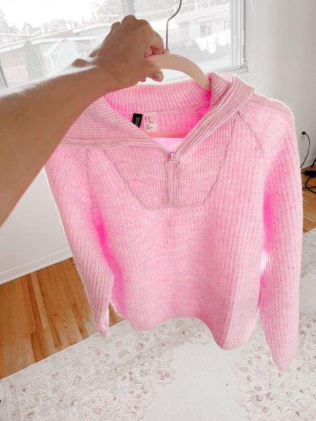 Pink half zip sweater 
Got a size XS 


#LTKfindsunder50 #LTKSeasonal #LTKstyletip