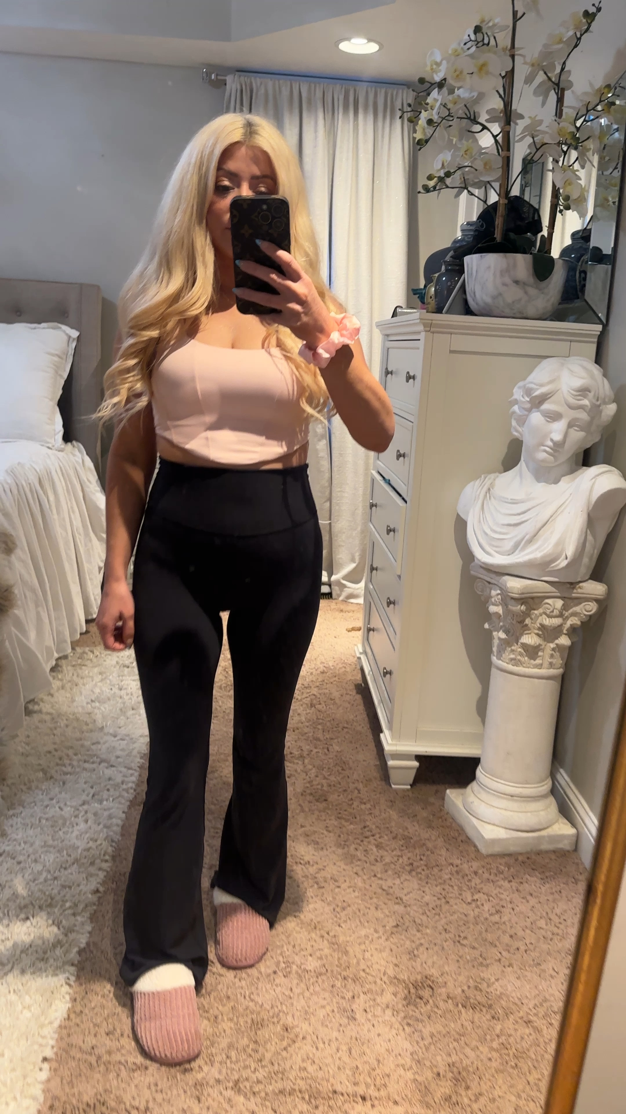 I had to get another set. These pants are the most comfortable of all my pants !! Wearing a S in both.

#LTKActive #LTKfindsunder50 #LTKfitness