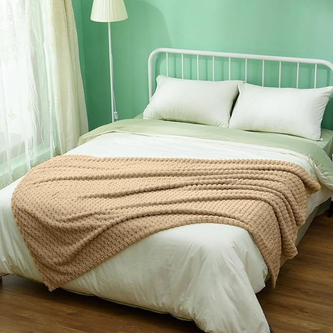 Excervent Flannel Fleece Throw Blanket (50x70 inches) Hexagon Jacquard Decorative Fuzzy Blankets ... | Amazon (US)