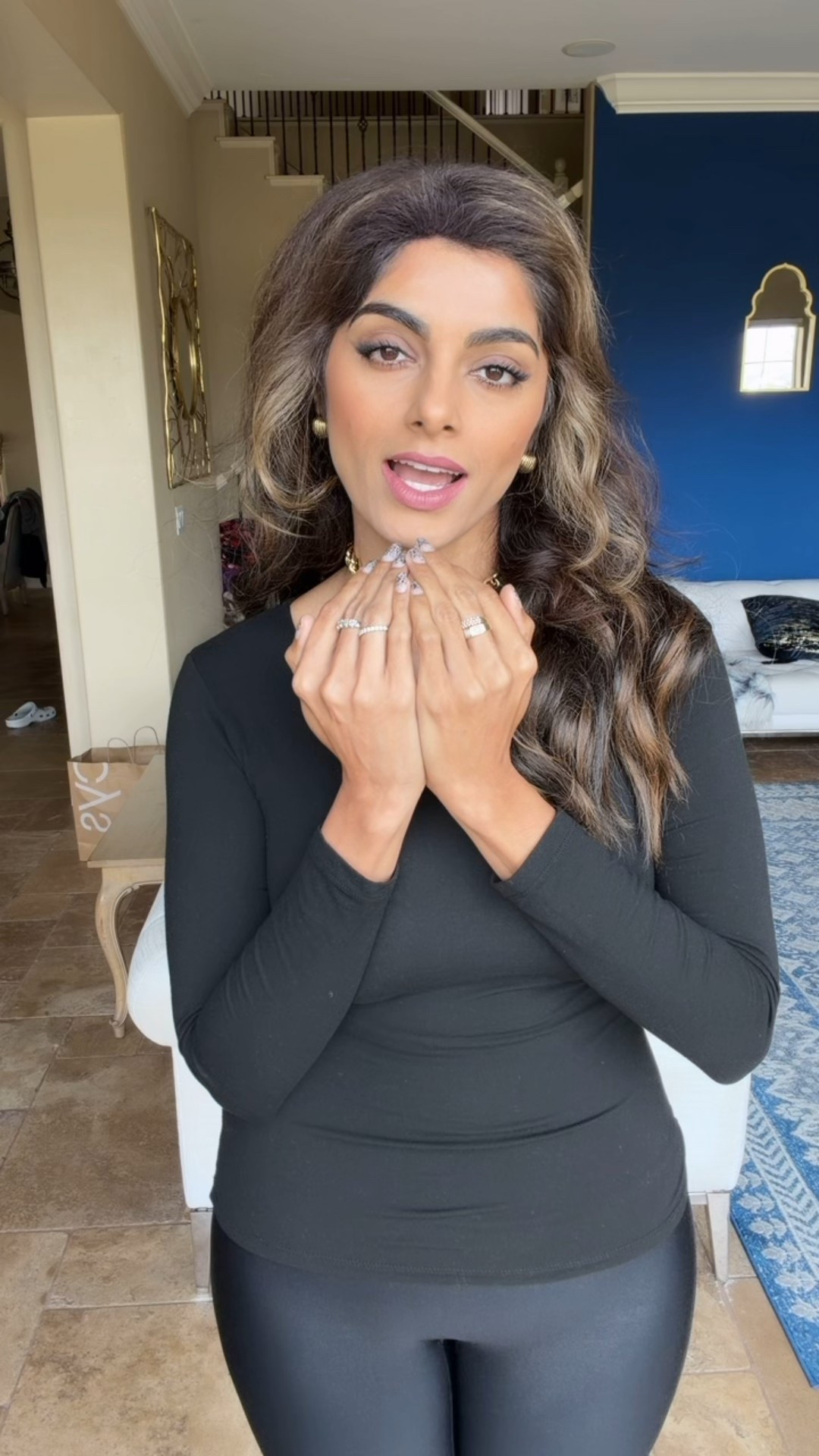 Get the necklace before it sells out!
