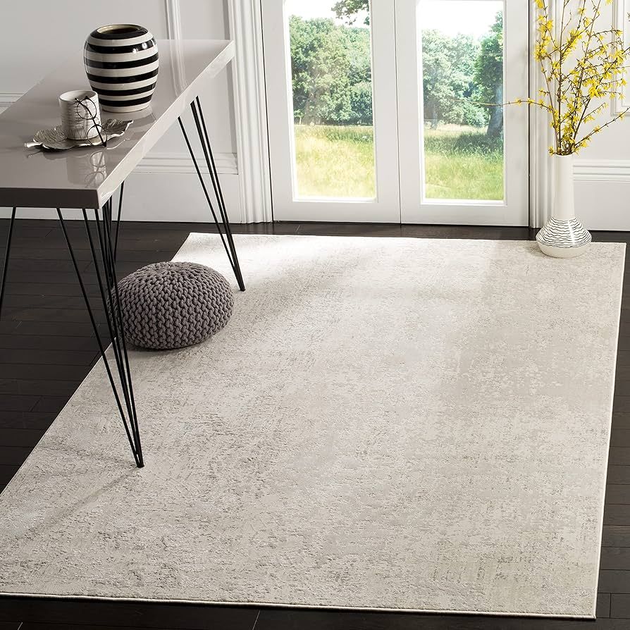 SAFAVIEH Princeton Collection Area Rug - 8' x 10', Beige & Cream, Vintage Distressed Design, Non-Shedding & Easy Care, Ideal for High Traffic Areas in Living Room, Bedroom (PRN716C) | Amazon (US)