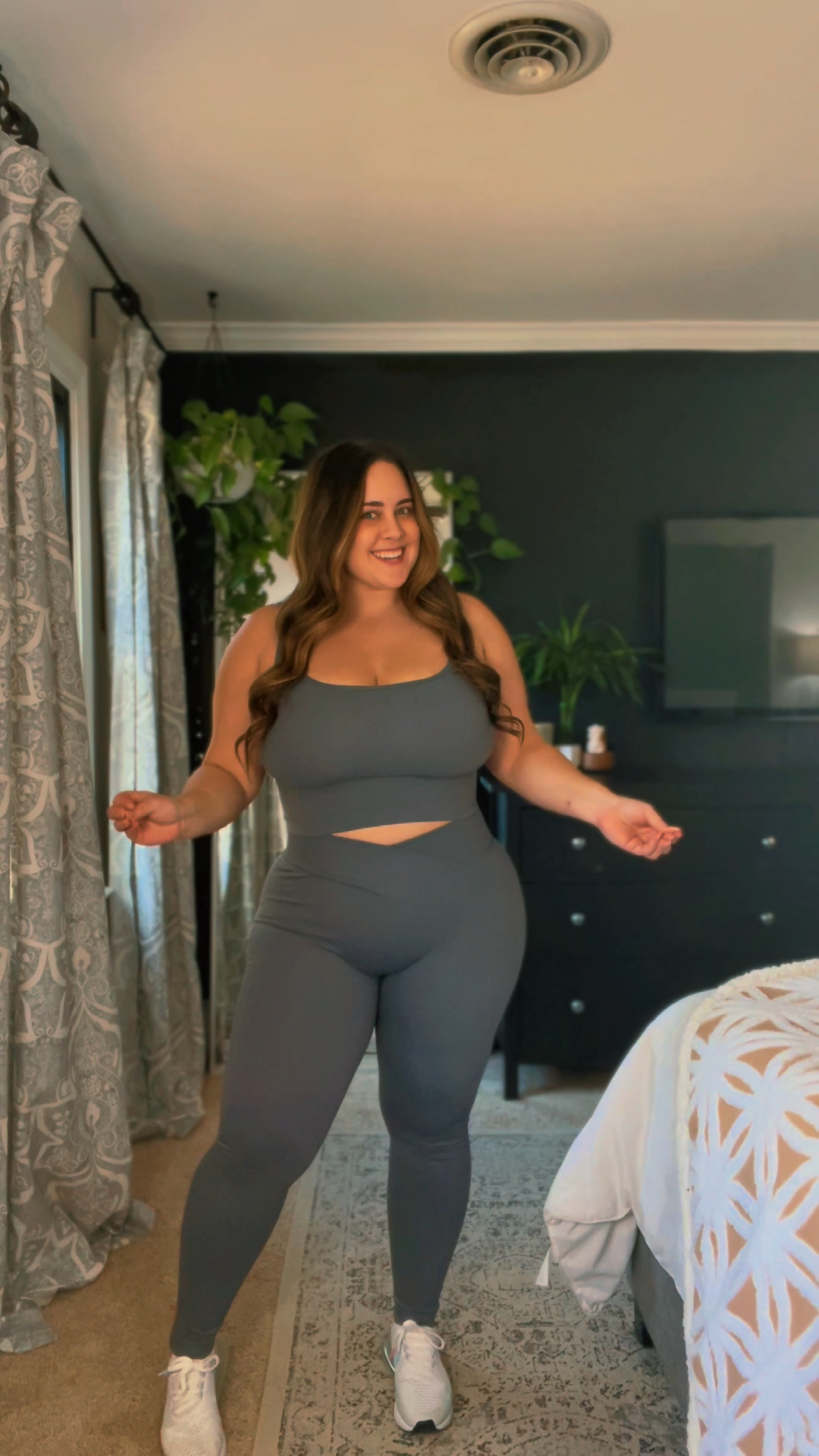 Tanks: size MEDIUM
Leggings: size XL 

Typically a 14

#LTKfindsunder50 #LTKfitness #LTKmidsize