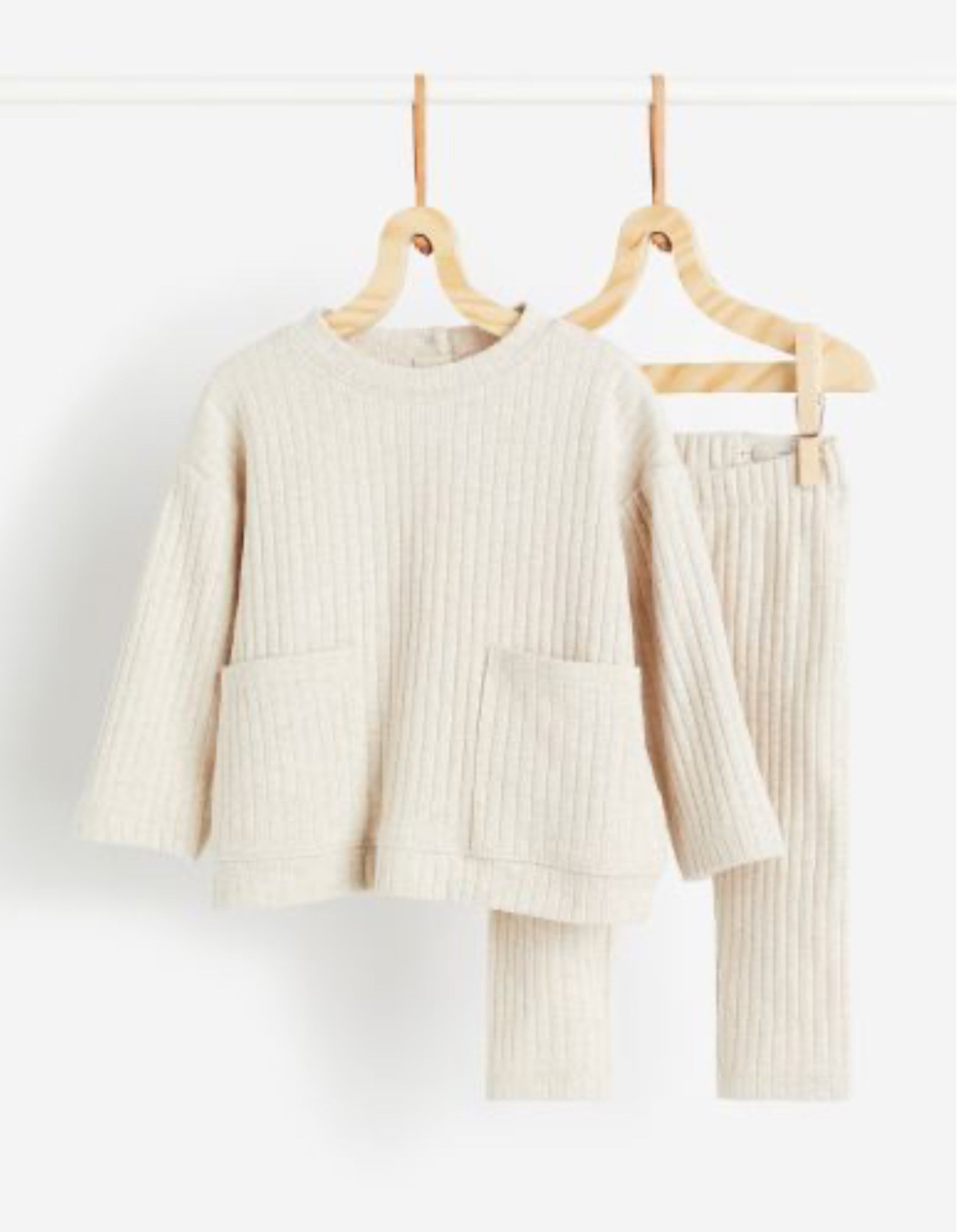 #fall #winter #outfit #h&m #baby #toddler #clothing 

#LTKbaby #LTKSeasonal #LTKkids
