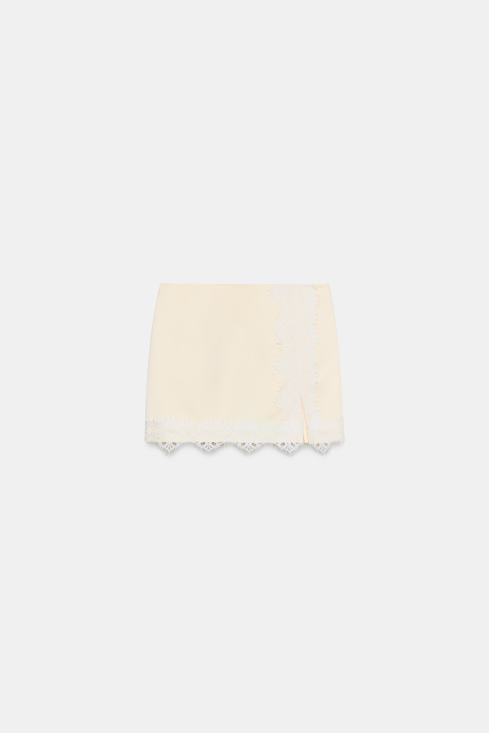 CONTRAST LACE SKORT | Zara US