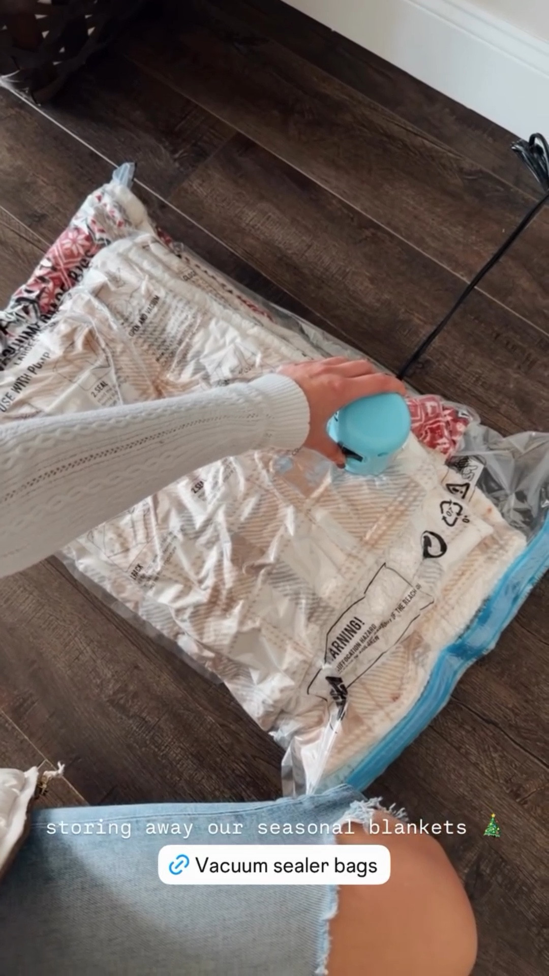 storing away our seasonal blankets 🎄