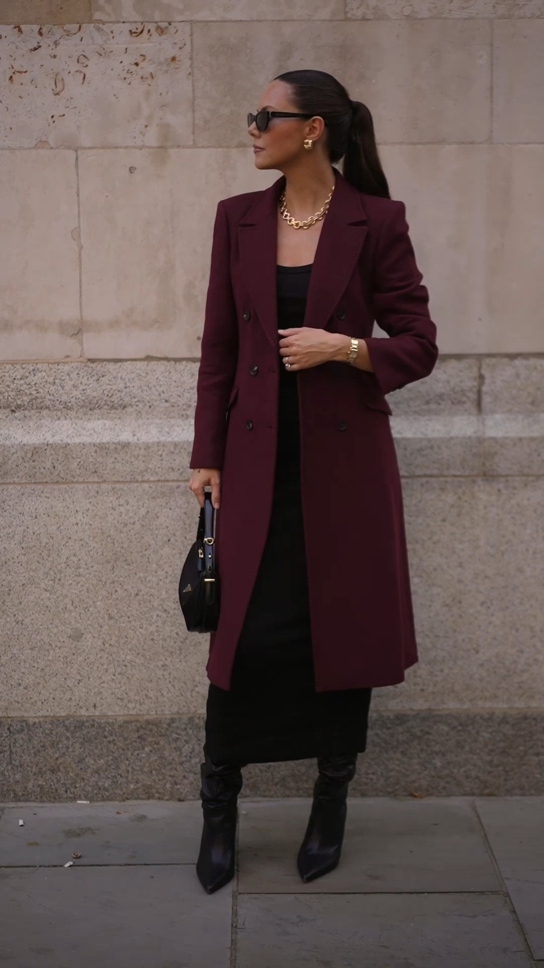 Karen Millen burgundy wool coat
Gold vintage style earrings and necklace
Black racer tank
Black maxi skirtt

#LTKstyletip #LTKSeasonal #LTKeurope