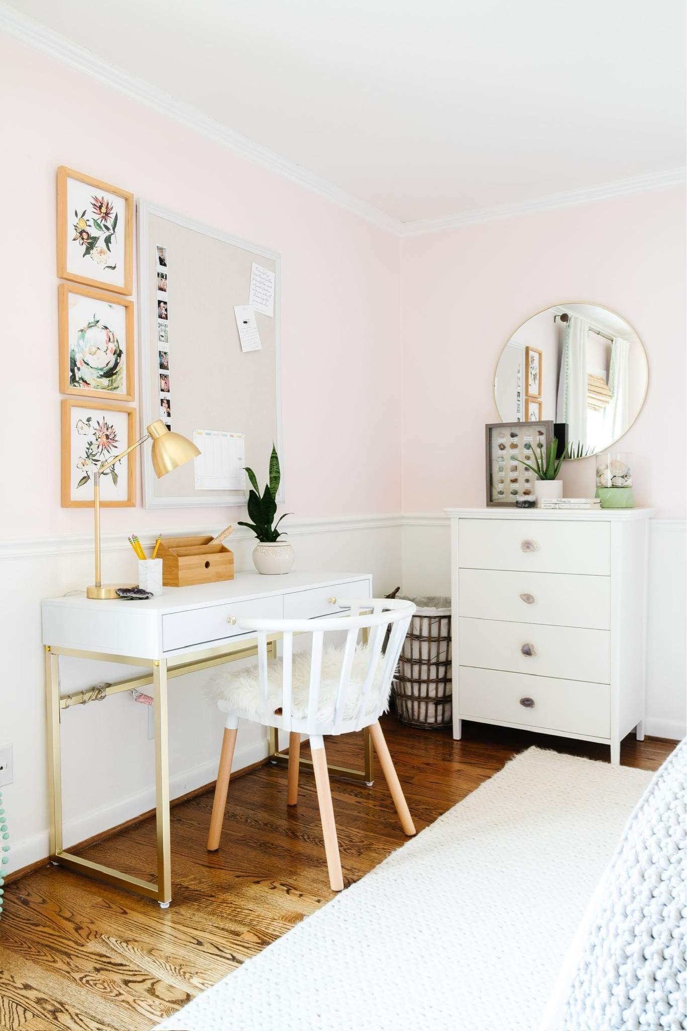 ✨SALE✨ Throwback to one of the study areas we created for our daughter when she was younger! 

#KidsDesk #SmallDesk #RidingDesk #OfficeDesk #PinBoard #Walmart #GirlsRoom #BackToSchool



#LTKBacktoSchool